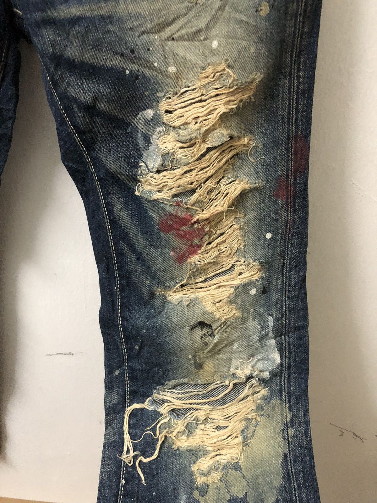 Japanese Brand × Vanquish Vanquish Destroyed Mud Wash Painted Jeans Size US 30 / EU 46 - 5 Thumbnail