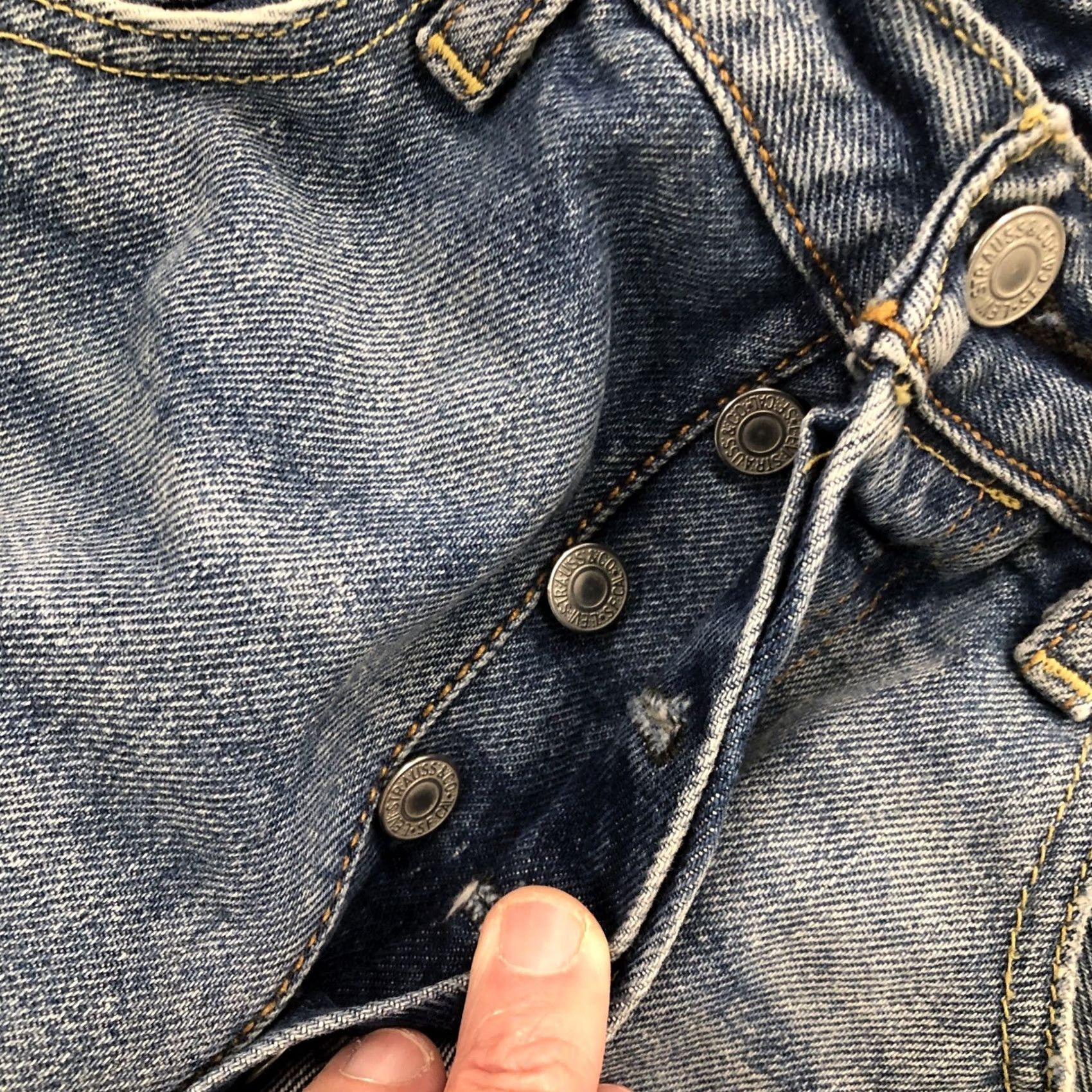 Levi's Levi's 501 Jeans Men's Size 32x29 Straight Leg Button Fly Distressed Light Denim Blue 5-Pocket Casual Pants Regular Slim fit Mens Size US 32 / EU 48 - 3 Thumbnail