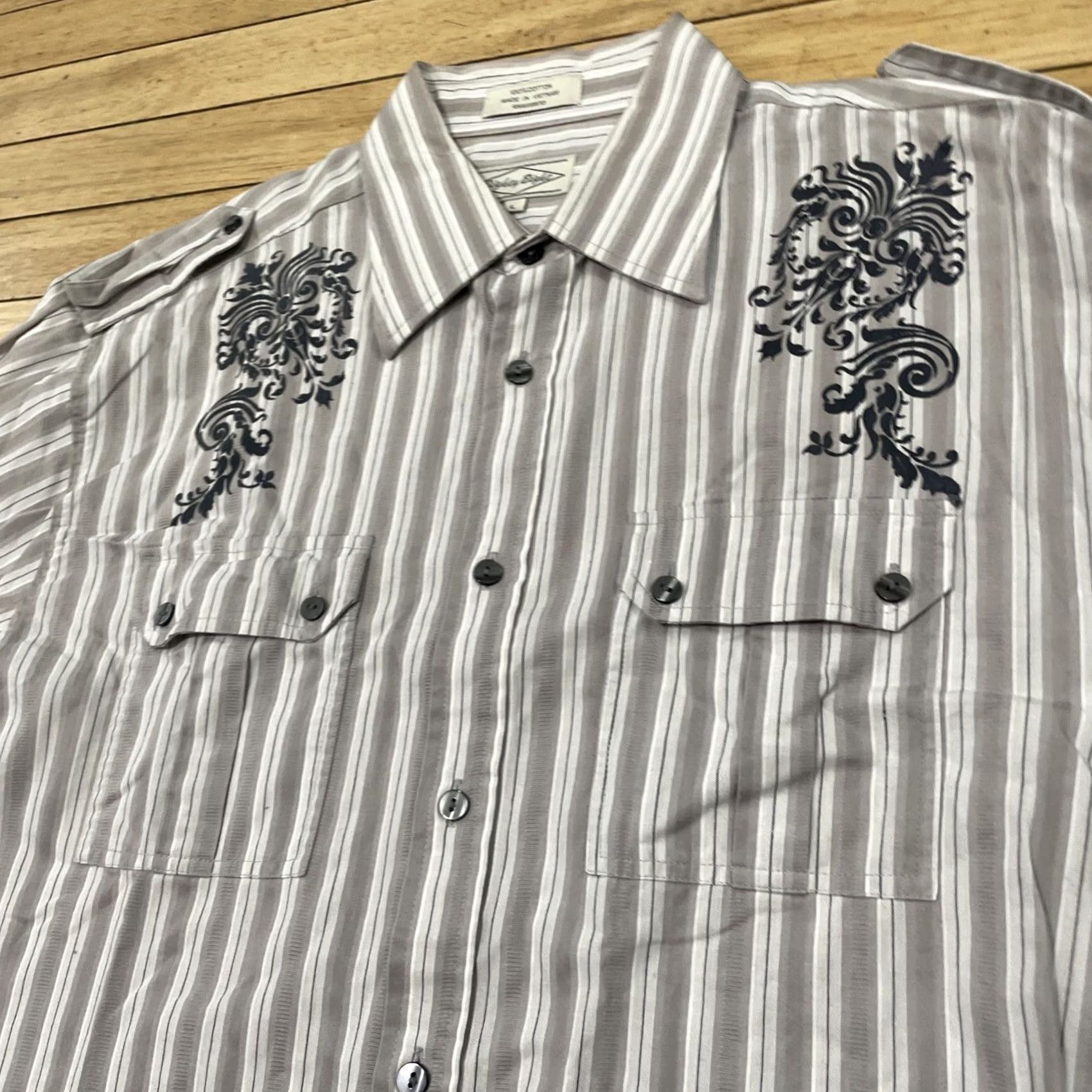 Vintage Eighty Eight Button Shirt Men L Striped Crest Sequin Y2k Gray 44" Biker Bloke Casual Shirt Size US L / EU 52-54 / 3 - 5 Thumbnail
