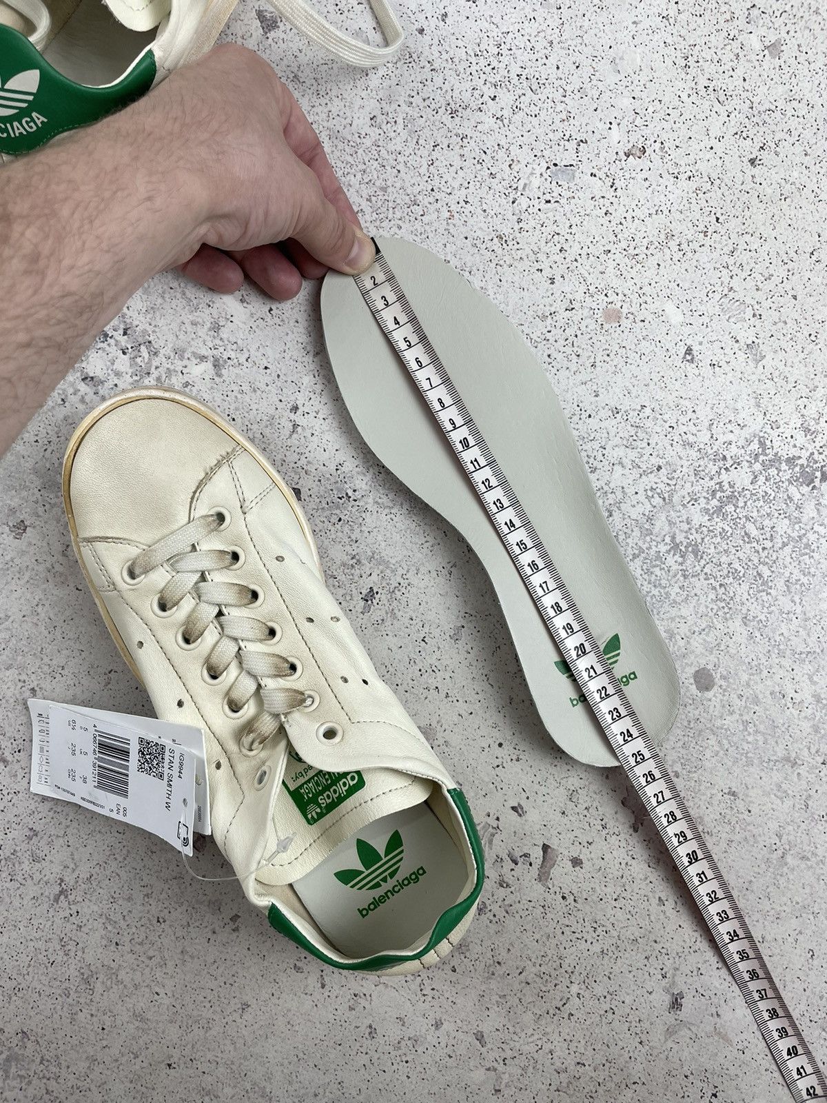 Adidas × Balenciaga Balenciaga x Adidas Women’s Stan Smith Worn Out Off White Size US 8 / IT 38 - 12 Thumbnail