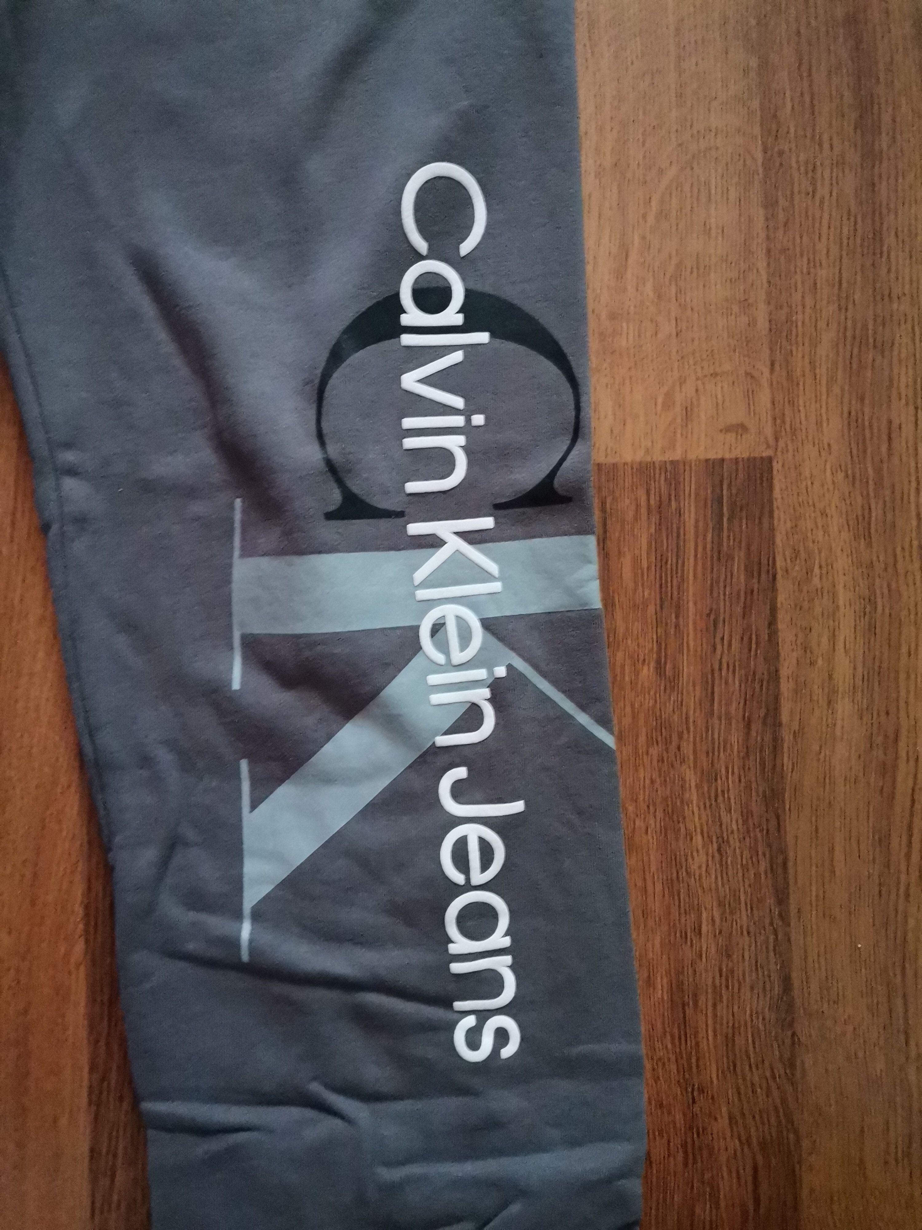 Calvin Klein Calvin Klein Jeans Sweatpants Size US 30 / EU 46 - 2 Thumbnail
