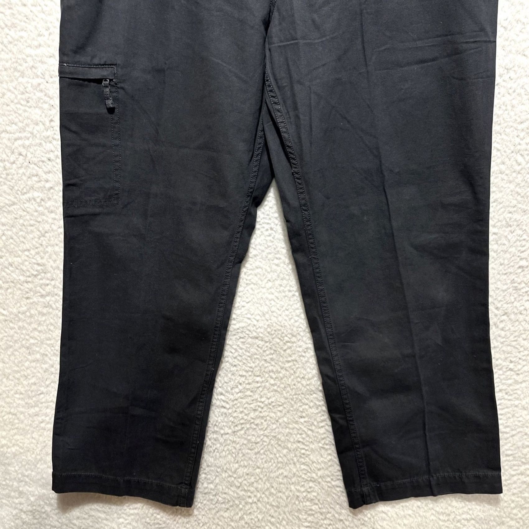Dockers DOCKERS Pacific Classic Fit Comfort Cargo Pants Men Sz 42 Dark Gray Canvas NWT Size US 42 / EU 58 - 5 Thumbnail