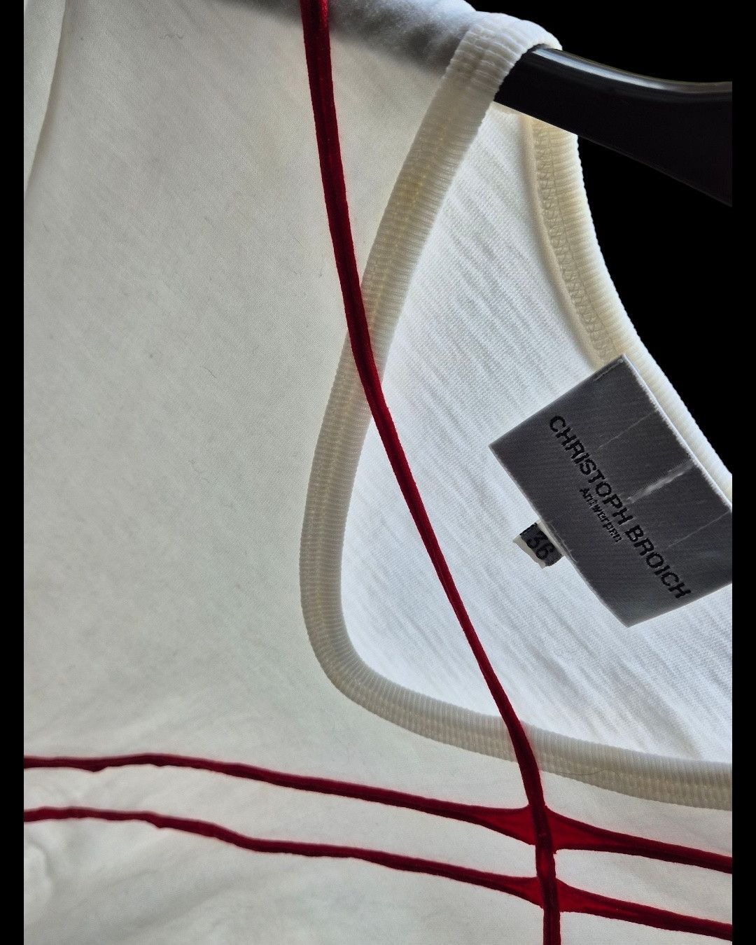 Other Christoph Broich “Nano” Tee /red zig-zag cut detail Size XS / US 0-2 / IT 36-38 - 3 Thumbnail