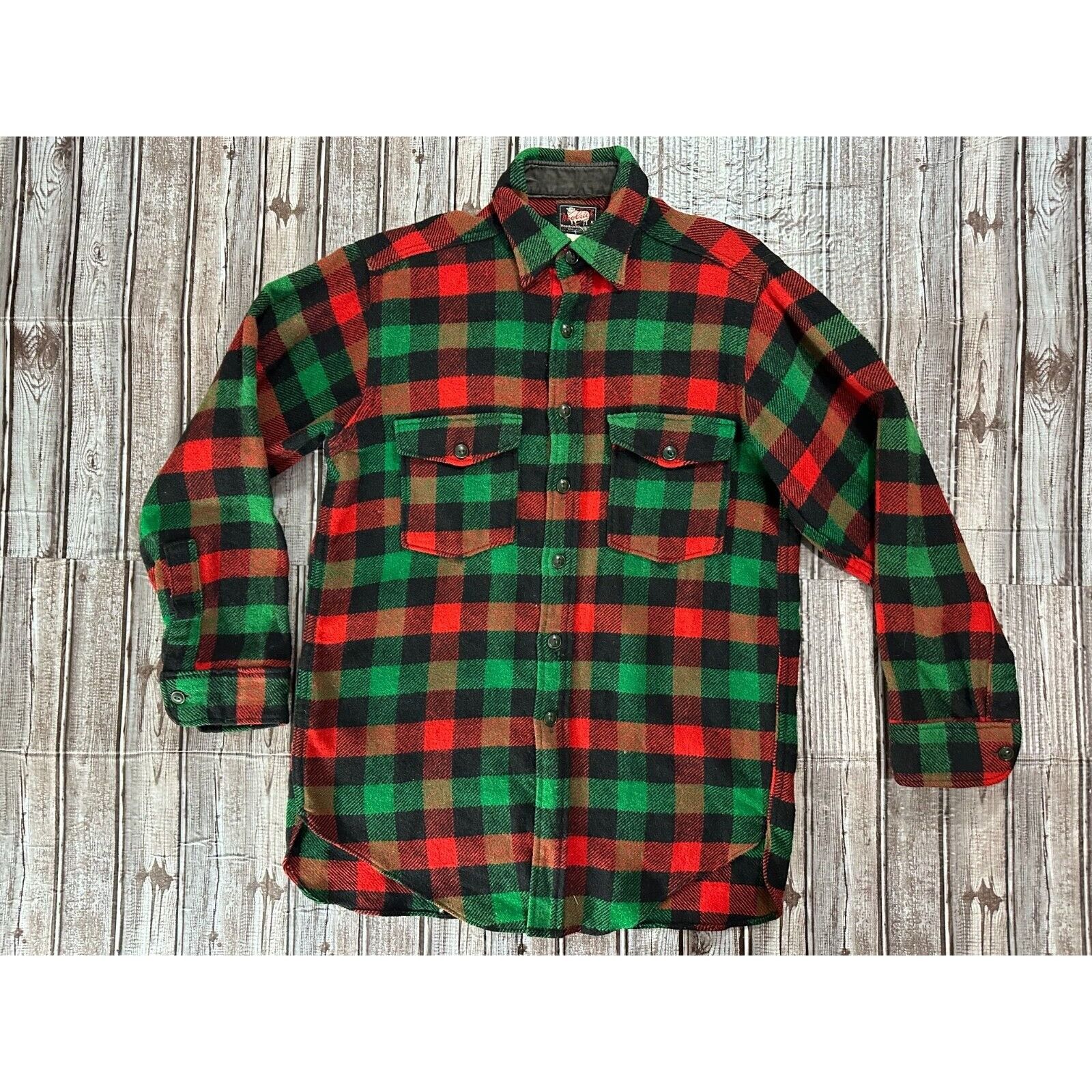 Woolrich Woolen Mills Woolrich Wool Flannel Plaid Heavy Weight overshirt rare gree Size US M / EU 48-50 / 2 - 1 Thumbnail