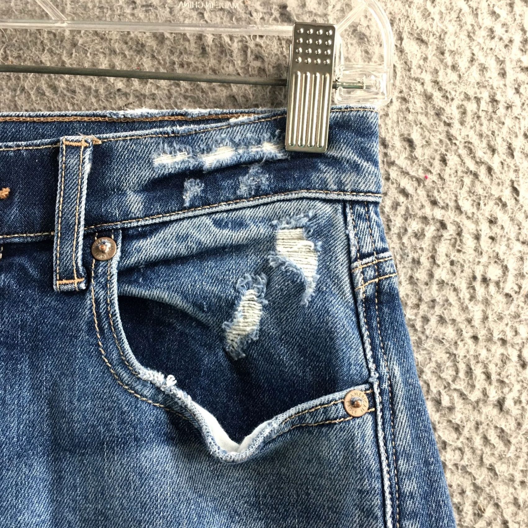 American Eagle Outfitters American Eagle Outfitters Jeans Womens 2 Long Blue Straight 27x28.5 Denim Stretch 5-Pocket Regular Modern Rise Medium Wash Blue Womens Jeans Size 26" / US 2 / IT 38 - 4 Thumbnail