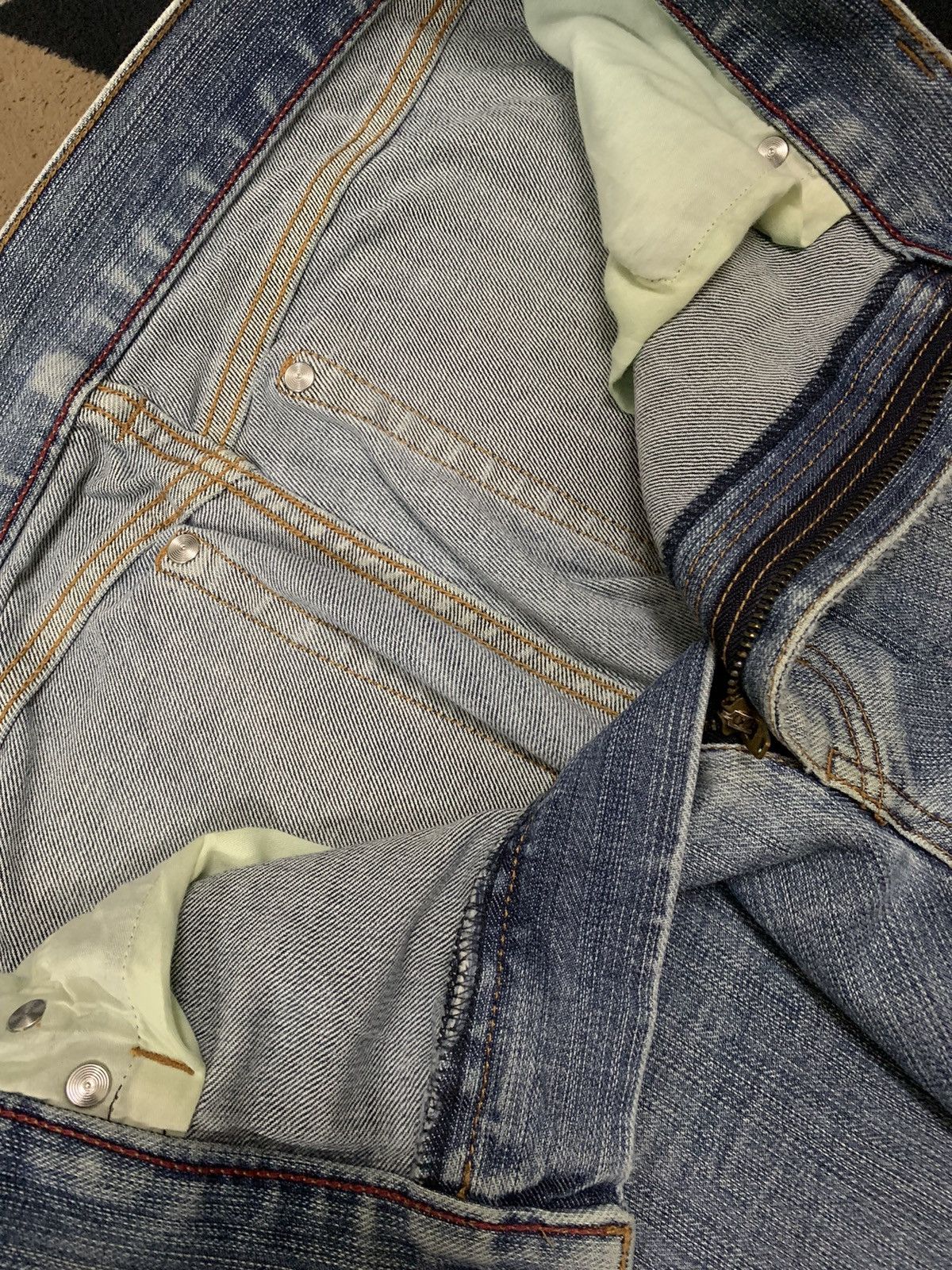 Vintage Vintage Japanese The Scotch House Blue Washed Loose Jeans Size US 31 - 17 Thumbnail