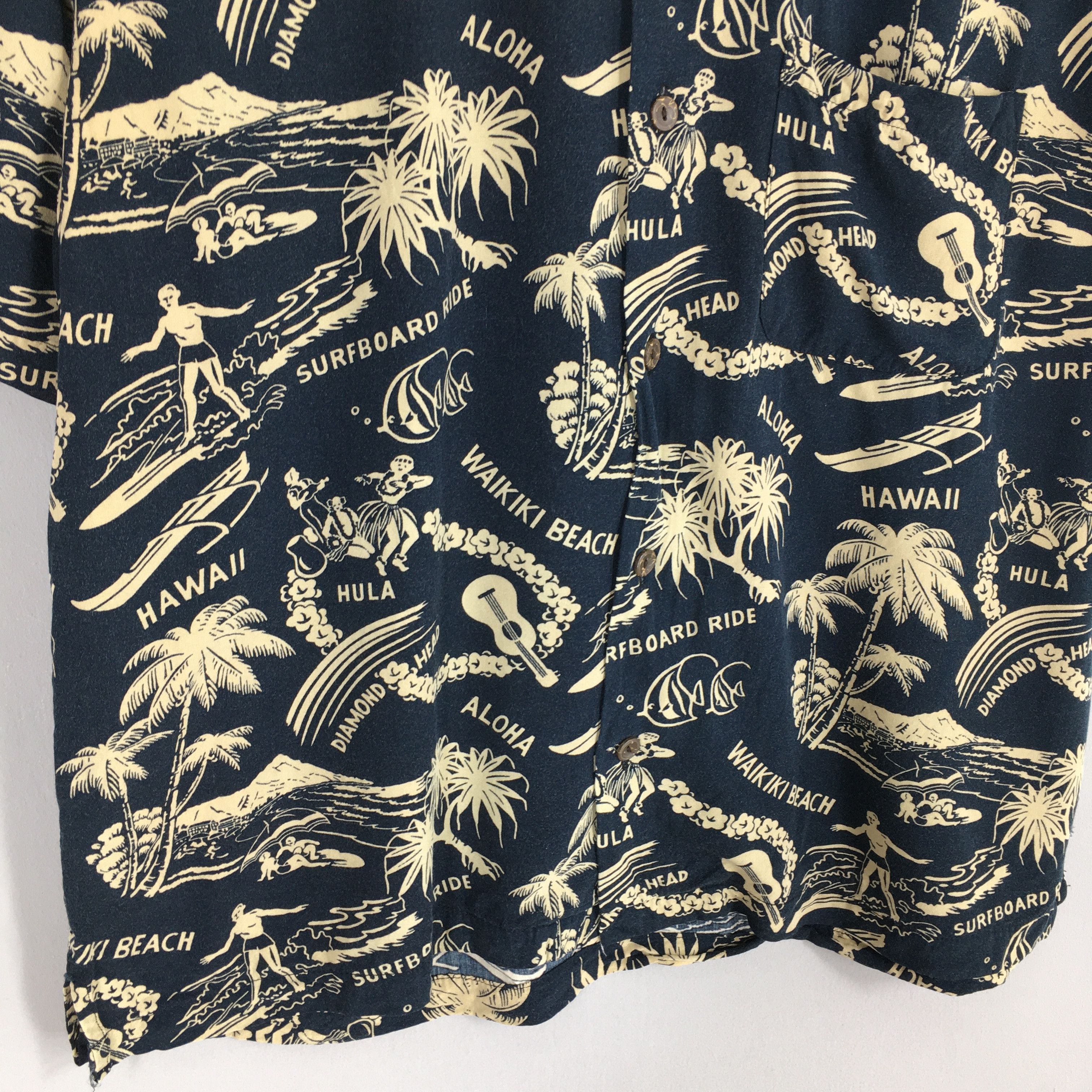 Life's a Beach Vintage Bear Waikiki Beach Surfing Ukulele Beach Shirt M Size US M / EU 48-50 / 2 - 4 Thumbnail