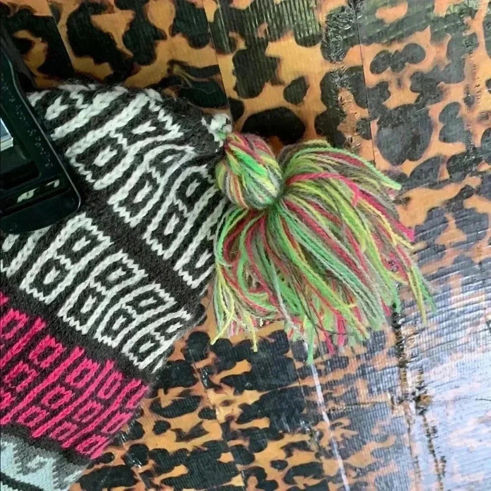 Designer Colorful Knit Patterned Scarf Size ONE SIZE - 2 Thumbnail