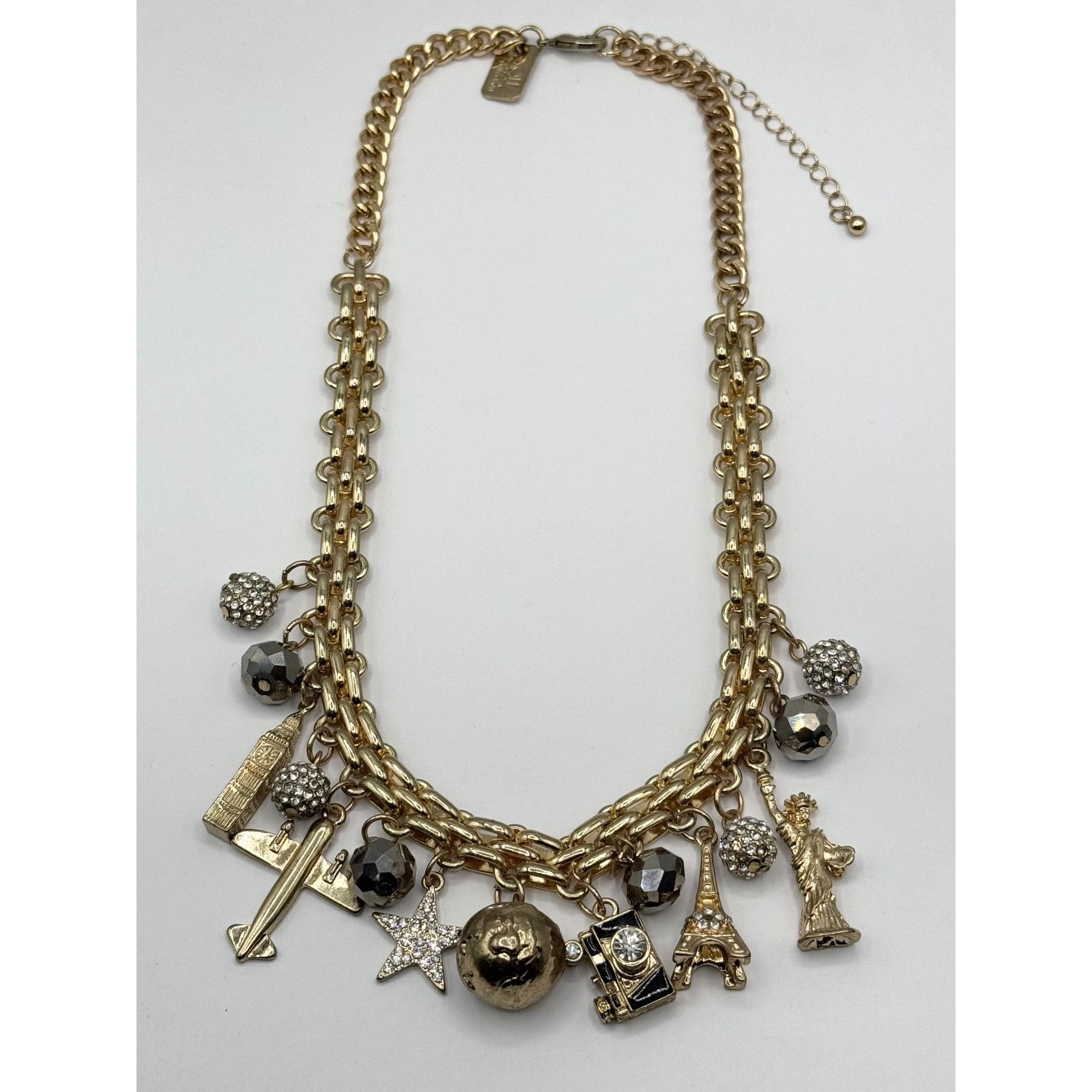 Vintage Off Park Collection White Crystal Gold Tone Travel Charm Nec Size ONE SIZE - 3 Thumbnail