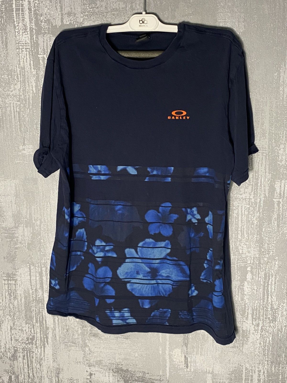 Oakley × Vintage Vintage Oakley T-shirt Art T-shirt Hype Drill Size US L / EU 52-54 / 3 - 1 Thumbnail