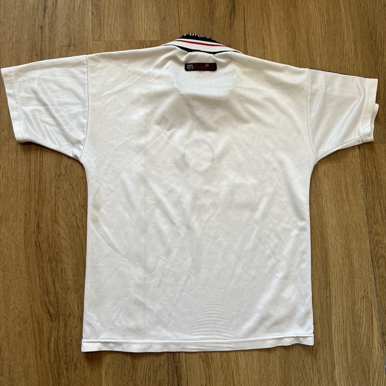 Umbro Nottingham Forest 1998-1999 Umbro white and red away shirt Size US XS / EU 42 / 0 - 2 Thumbnail