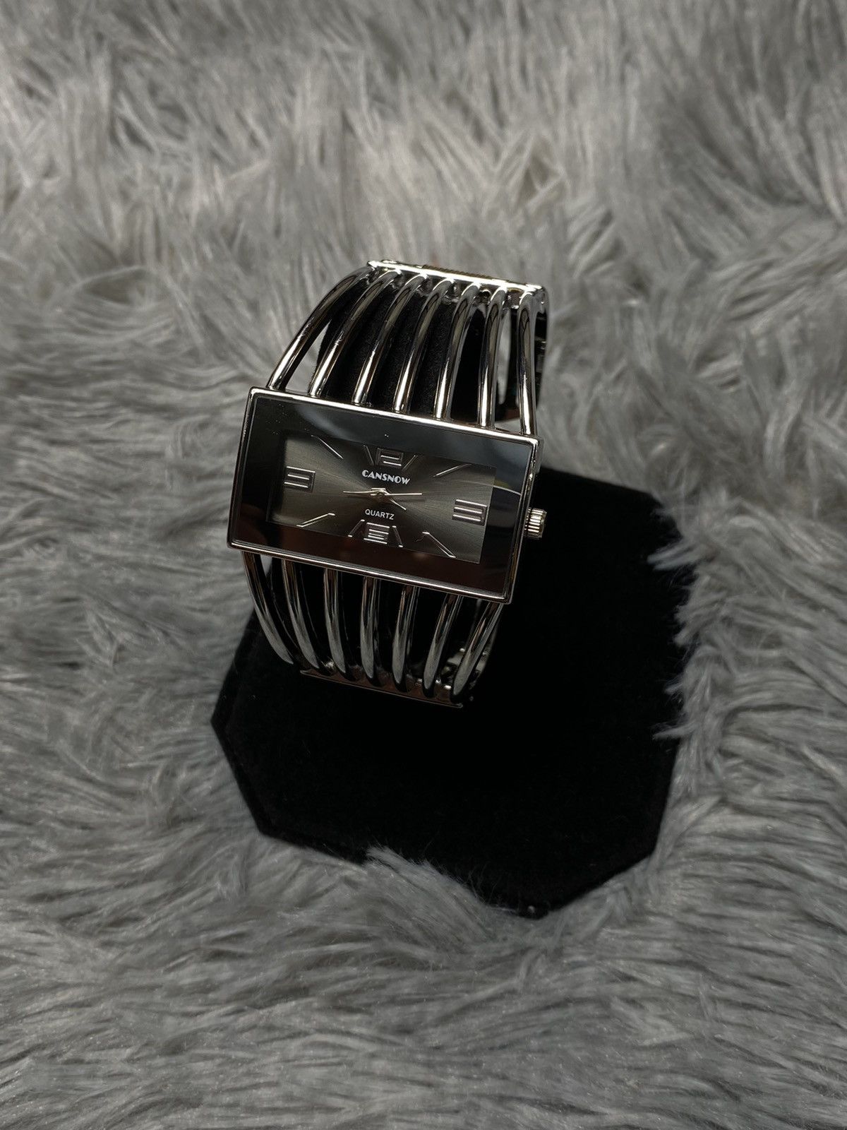 Jewelry Futuristic Silver Bracelet Watch - Japanese Brand Size ONE SIZE - 1 Thumbnail