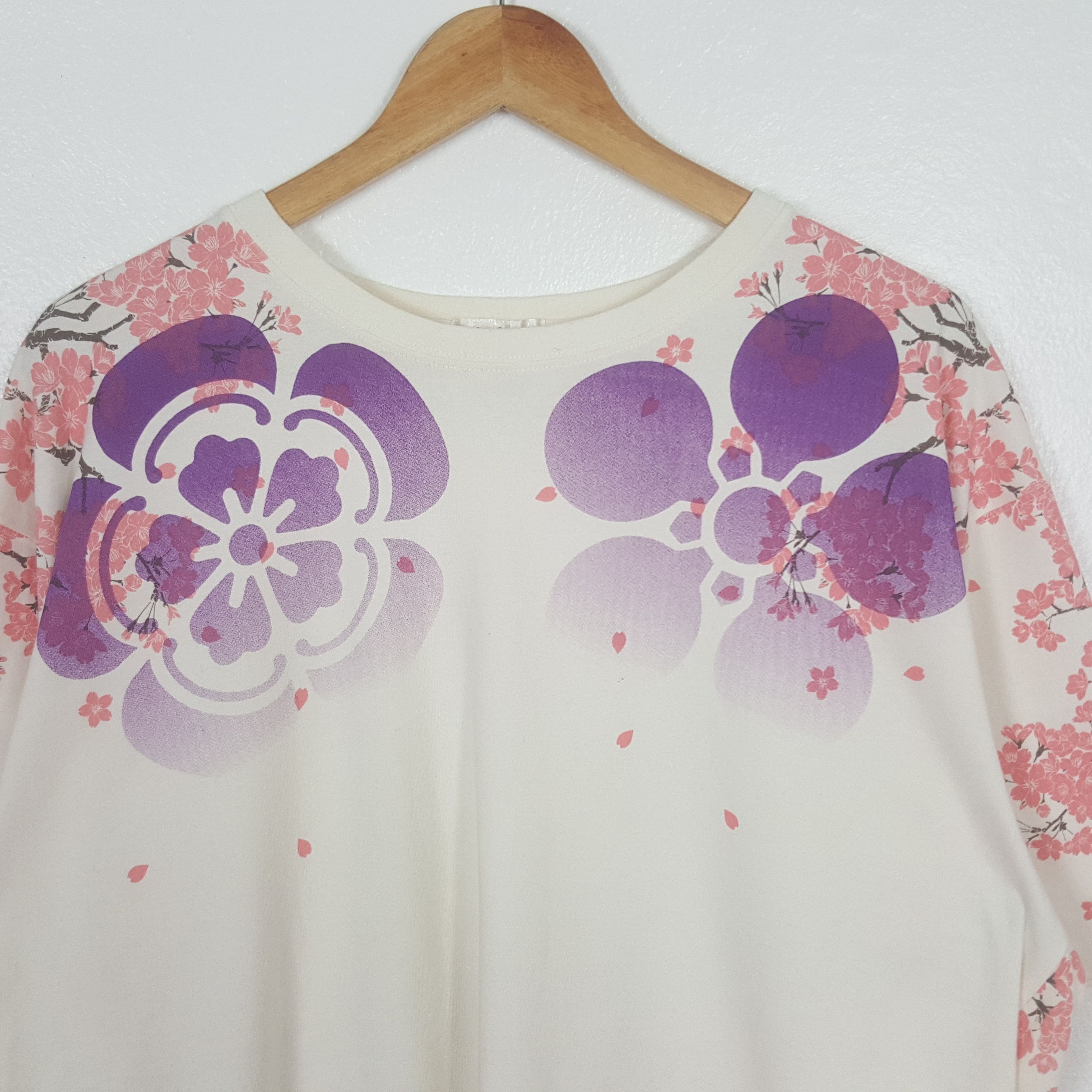 Japanese Brand Vintage The Japanese Tradition Geisha Sukajan Tshirt C312N16 Size US XL / EU 56 / 4 - 4 Thumbnail