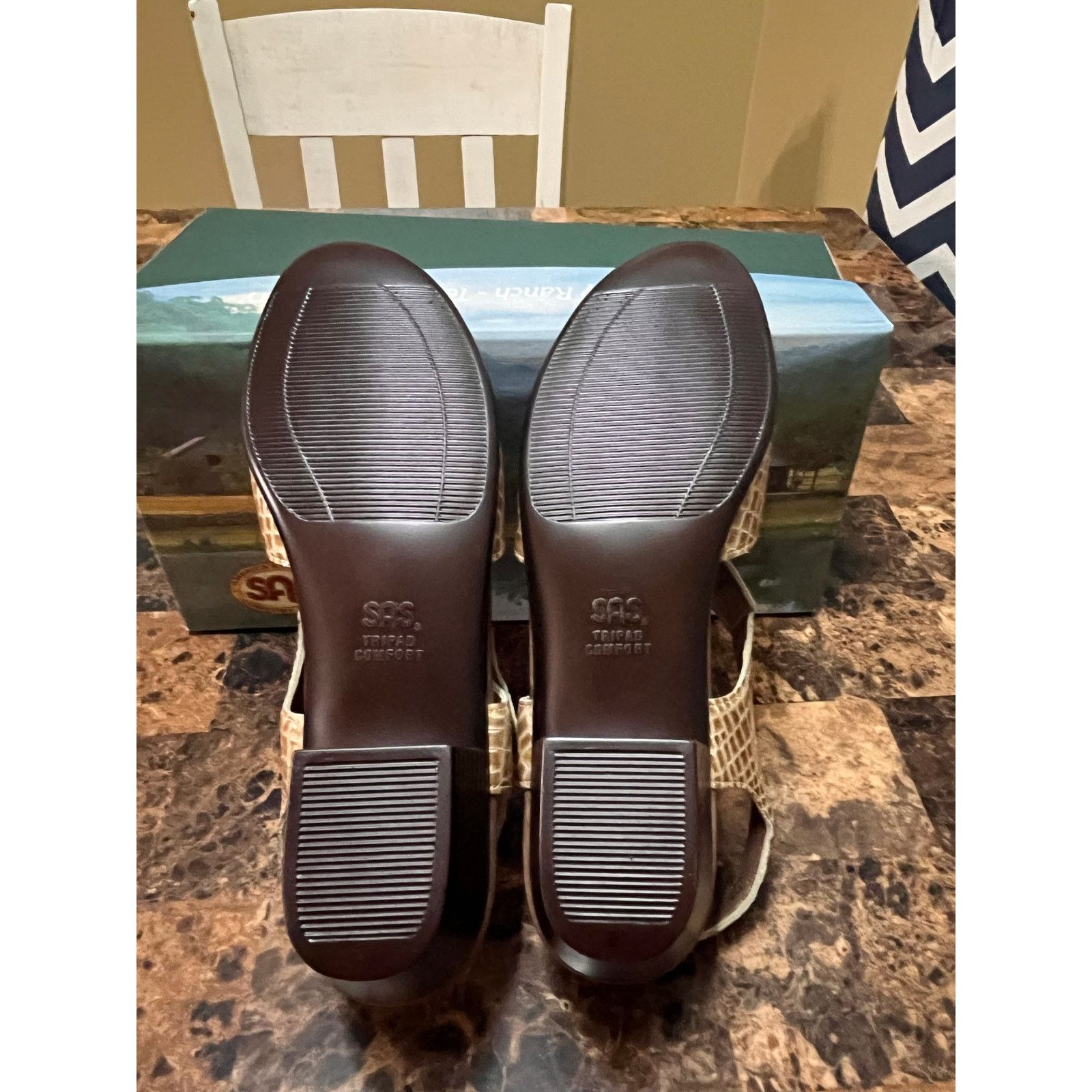 SAS SAS Women’s Suntimer Beige Croc Sandals 8.5 Size US 8.5 / IT 38.5 - 9 Thumbnail