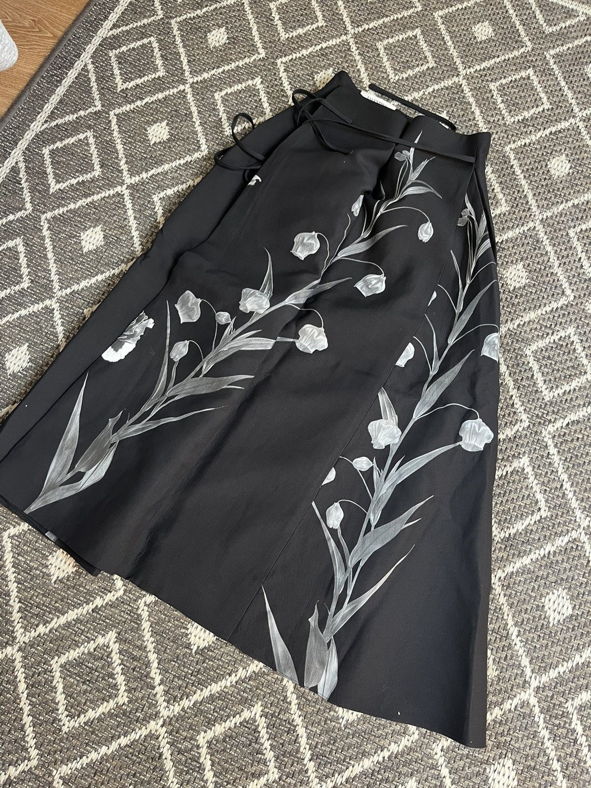 Valentino Valentino 21FW runway floral skirt Size 27" / US 4 / IT 40 - 10 Thumbnail