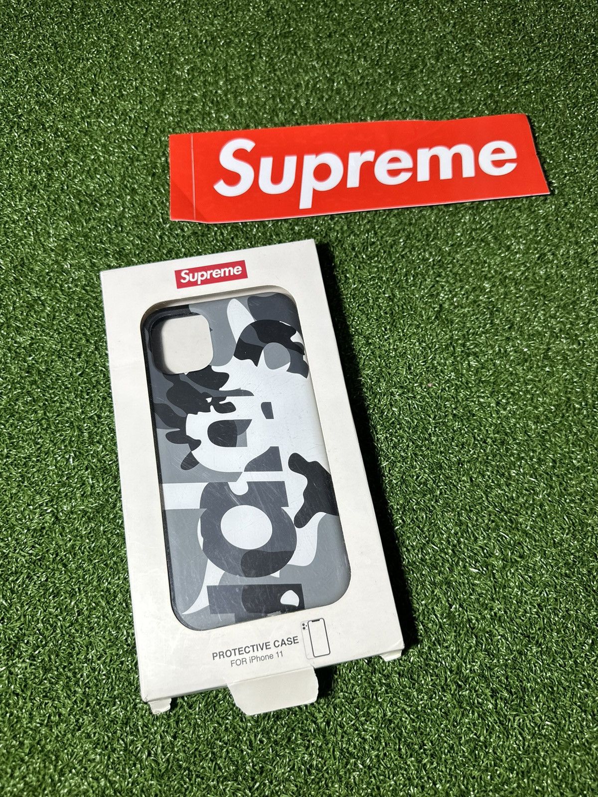 Supreme Supreme Iphone 11 Case Size ONE SIZE - 1 Thumbnail