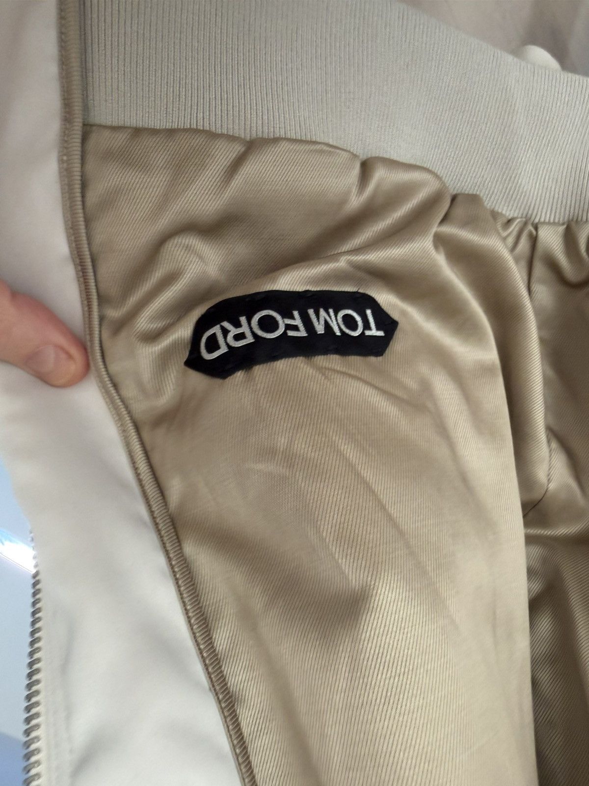 Tom Ford Tom Ford viscose caddy ivory bomber 52/L Size US L / EU 52-54 / 3 - 5 Thumbnail