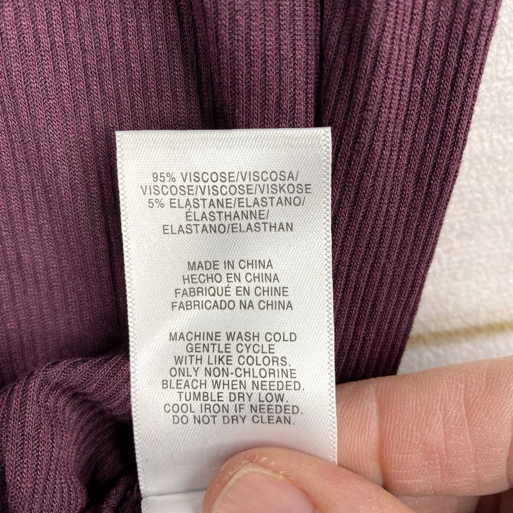 Jones New York VINTAGE Jones New York Womens Top XL Burgundy Ribbed Mock Neck Tunic NWT Size XL / US 12-14 / IT 48-50 - 8 Thumbnail