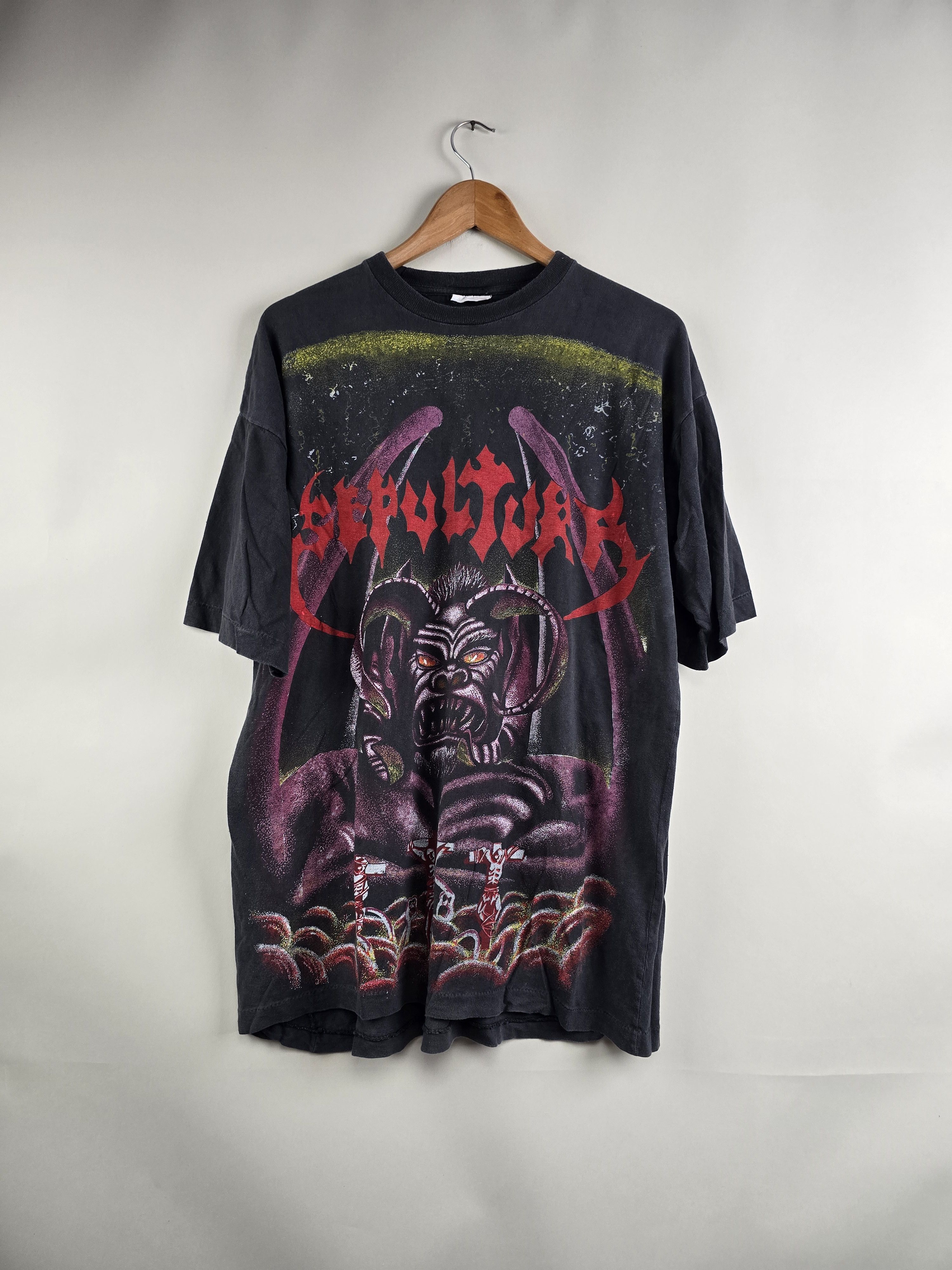 90s Sepultura Full print XL 23.5" 30.5"