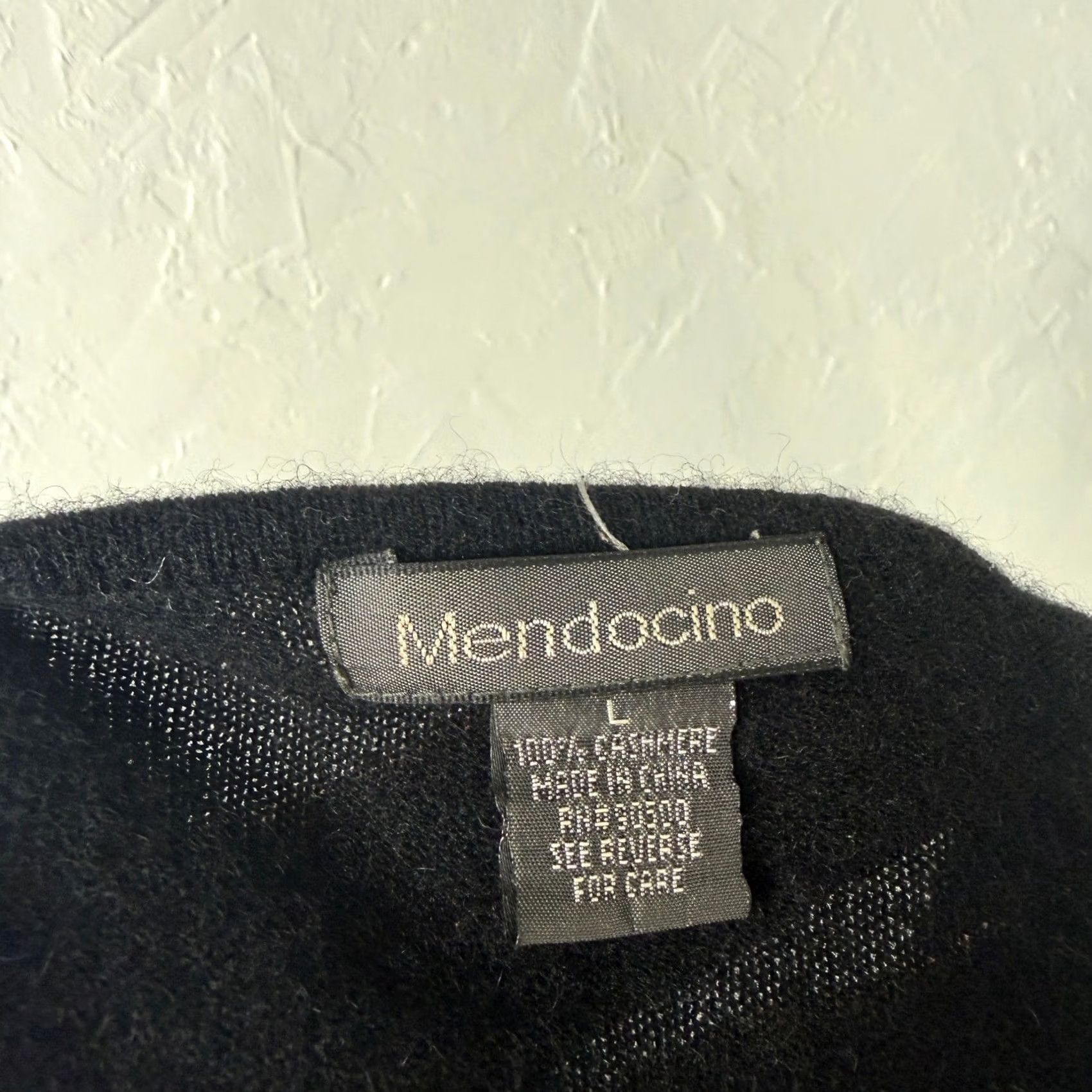 Vintage VINTAGE Mendocino Women's Sweater L 100% Cashmere 3/4 Sleeve Scoop neck Black Knit Pullover Casual Mens? Women? 40 Bust Size L / US 10 / IT 46 - 5 Thumbnail