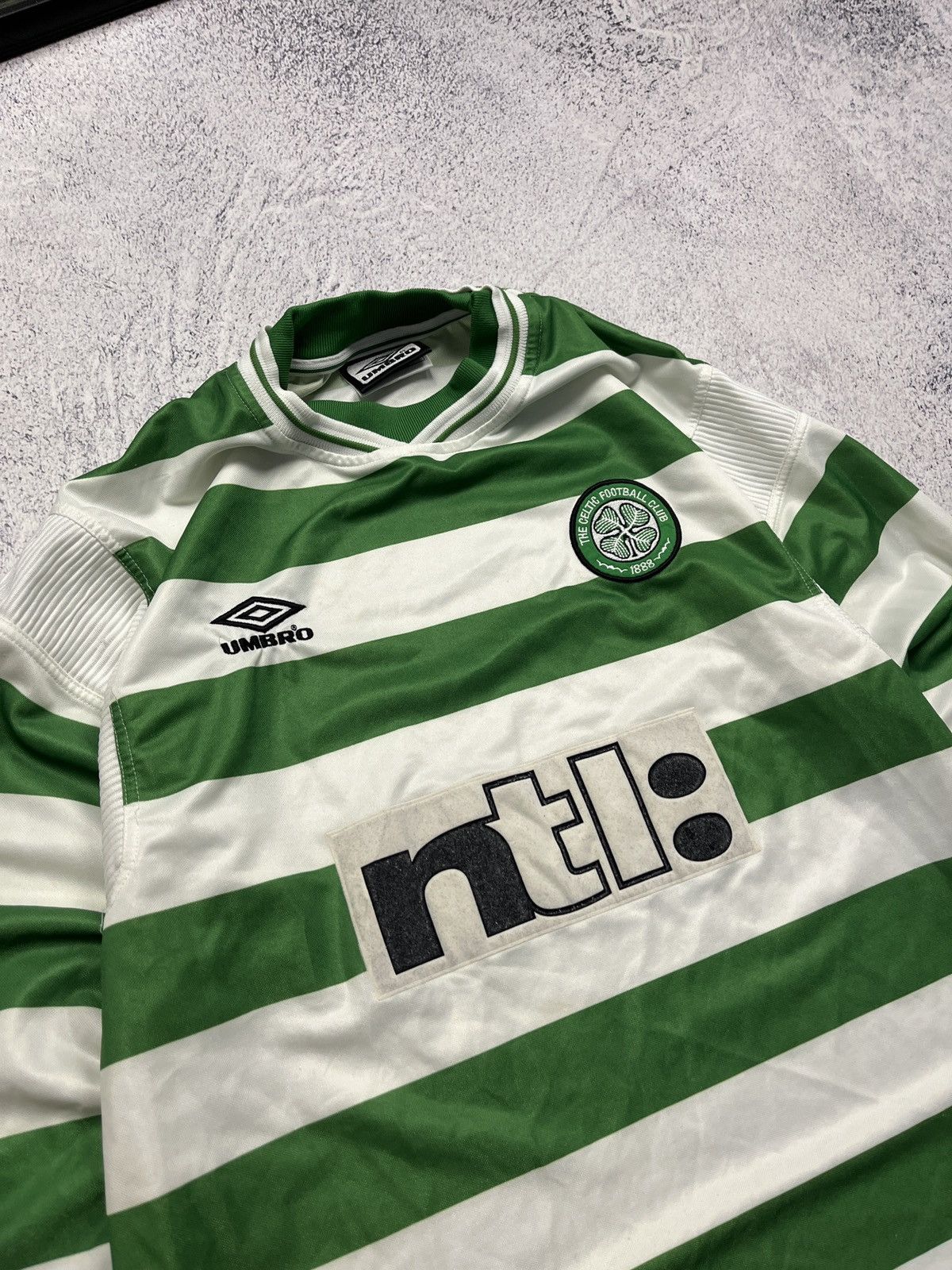 Umbro Vintage Umbro Celtic 1999/01 Home Soccer Jersey Long Sleeve Size US M / EU 48-50 / 2 - 5 Thumbnail
