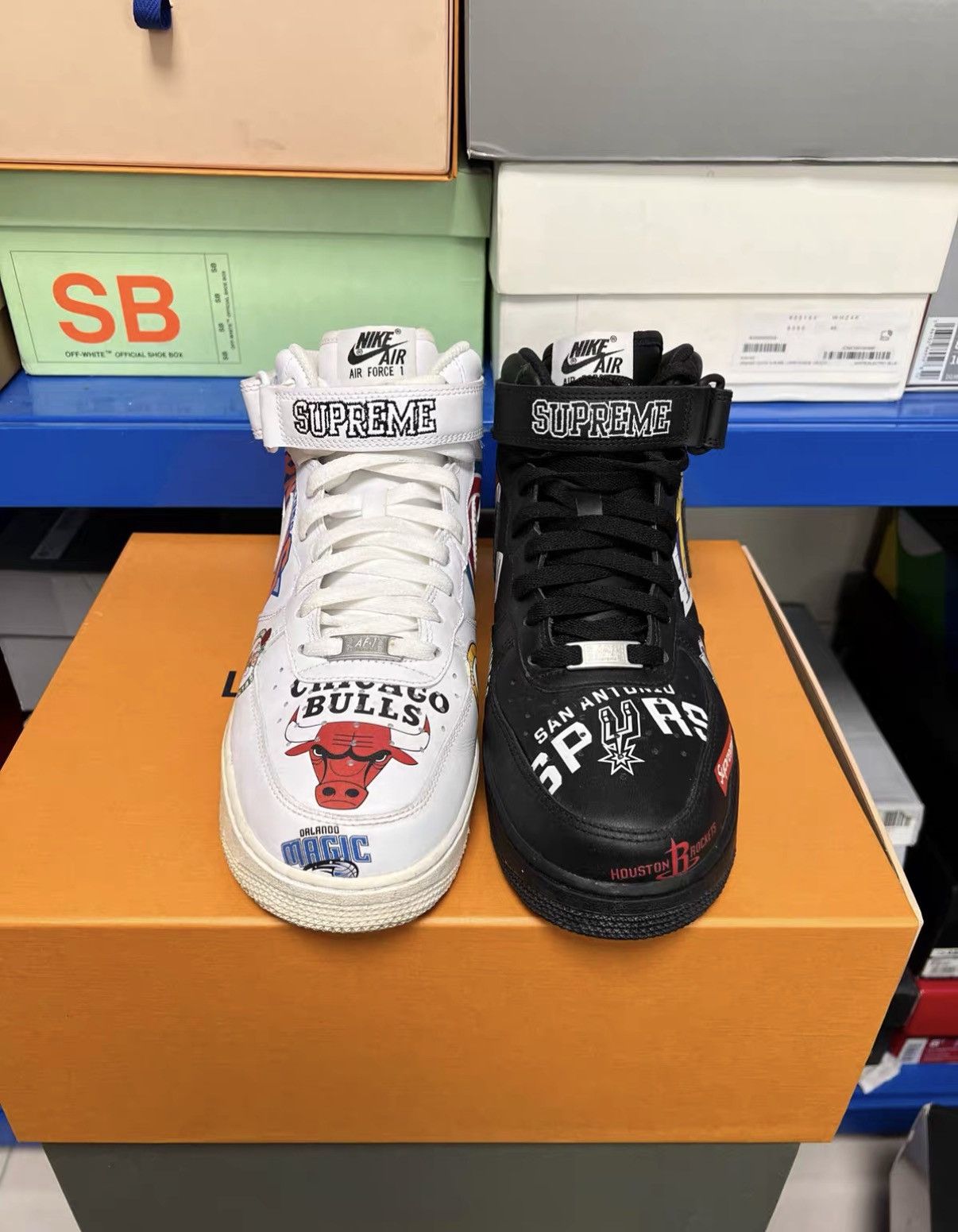Supreme Supreme x NBA x Air Force 1 Mismatched J42 Size US 9.5 / EU 42-43 - 2 Thumbnail