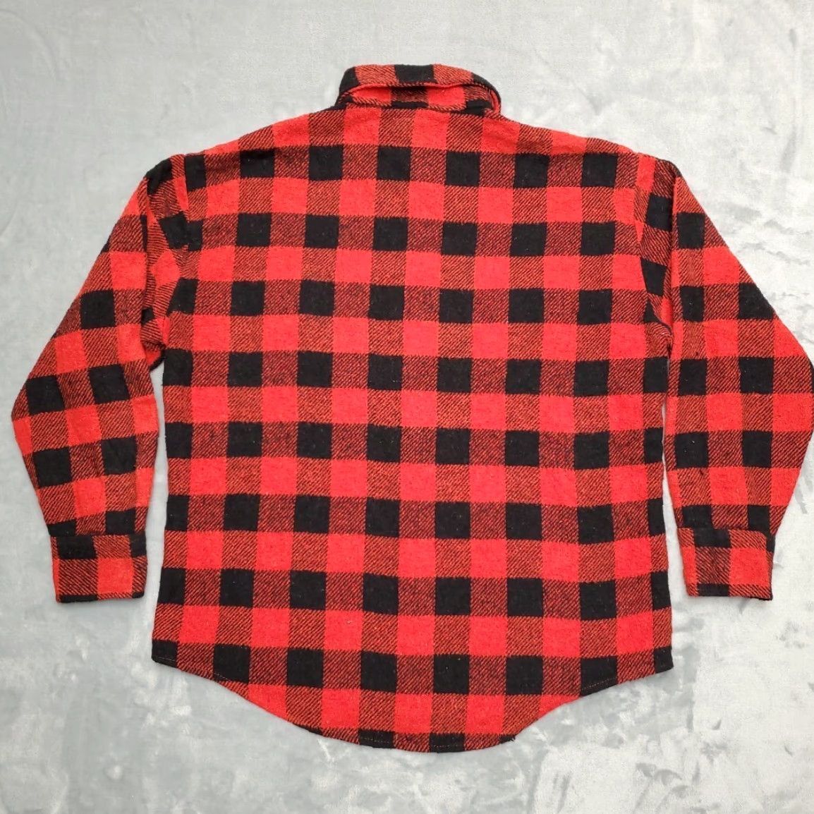 Vintage VINTAGE Shirt Jacket Mens Large Red Buffalo Plaid Wool Over Shirt Logger Shacket Size US L / EU 52-54 / 3 - 7 Thumbnail