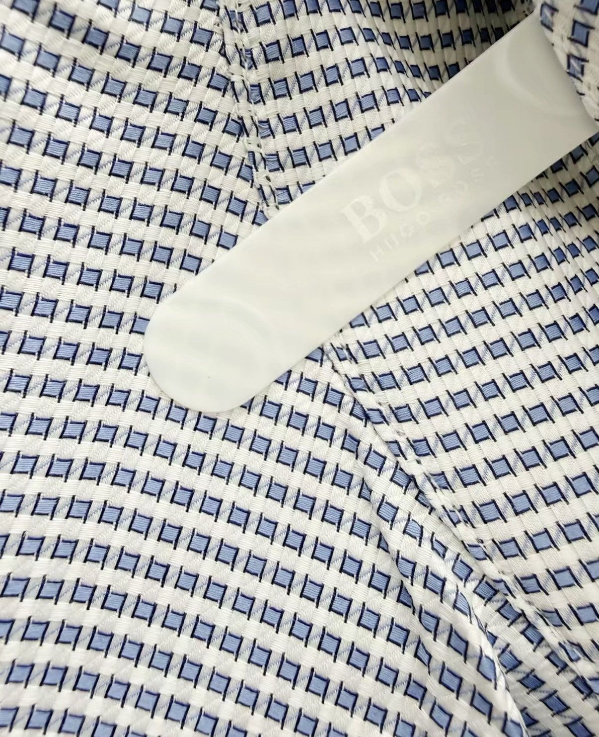 Hugo Boss HUGO BOSS 100% Cotton Long Sleeve Shirt J30 Size US M / EU 48-50 / 2 - 4 Thumbnail