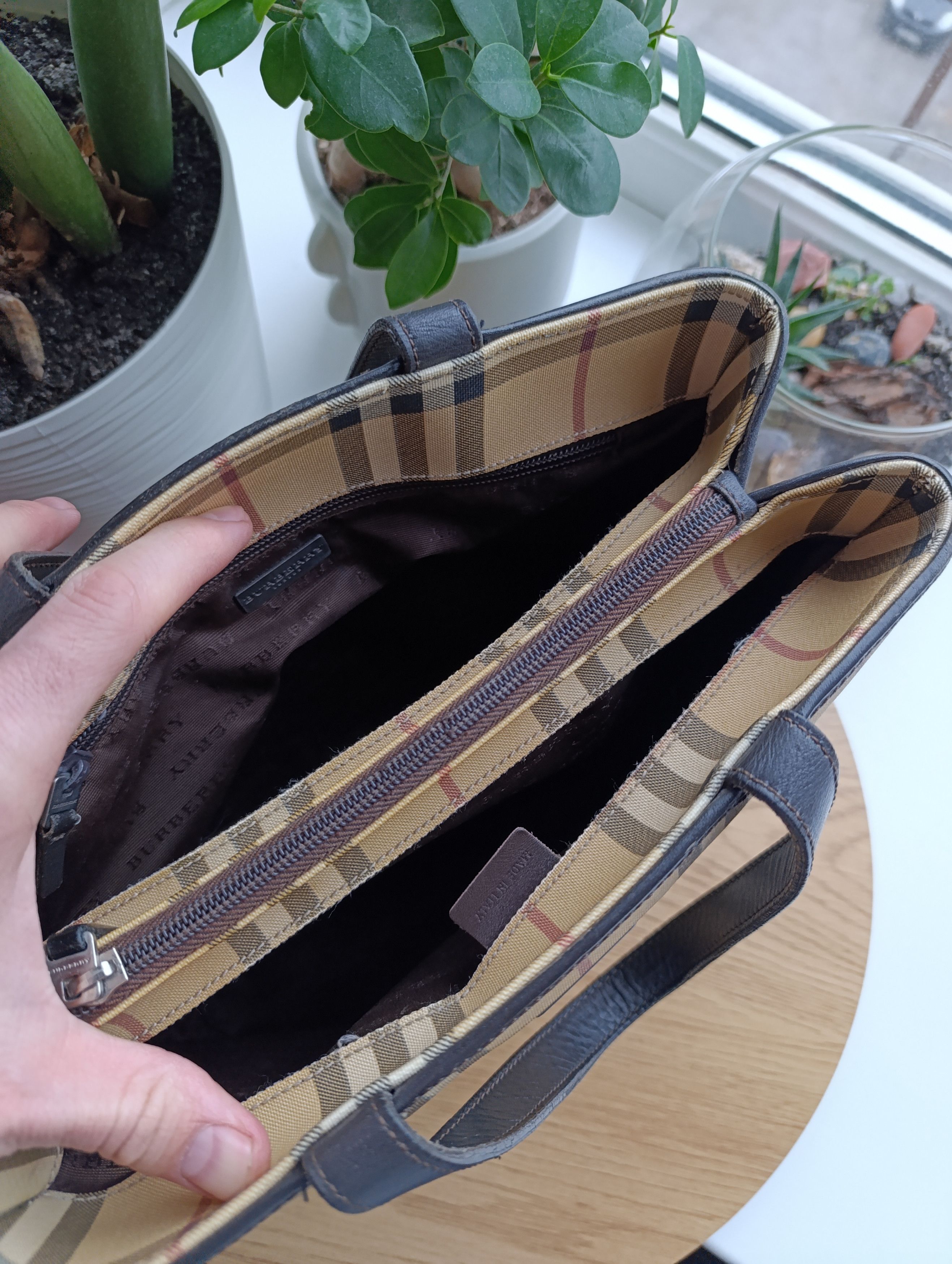 Burberry BURBERRY VINTAGE NOVA CHECK HAND BAG Size ONE SIZE - 18 Thumbnail