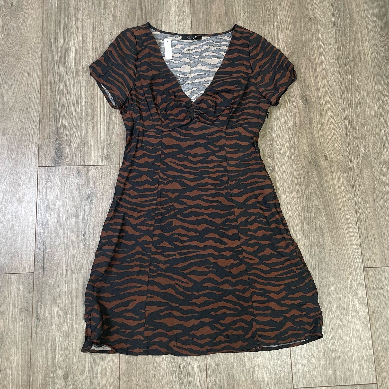 Madewell Madewell V Neck Animal Short Sleeve Mini Dress US Women's 0 Size XS / US 0-2 / IT 36-38 - 1 Thumbnail