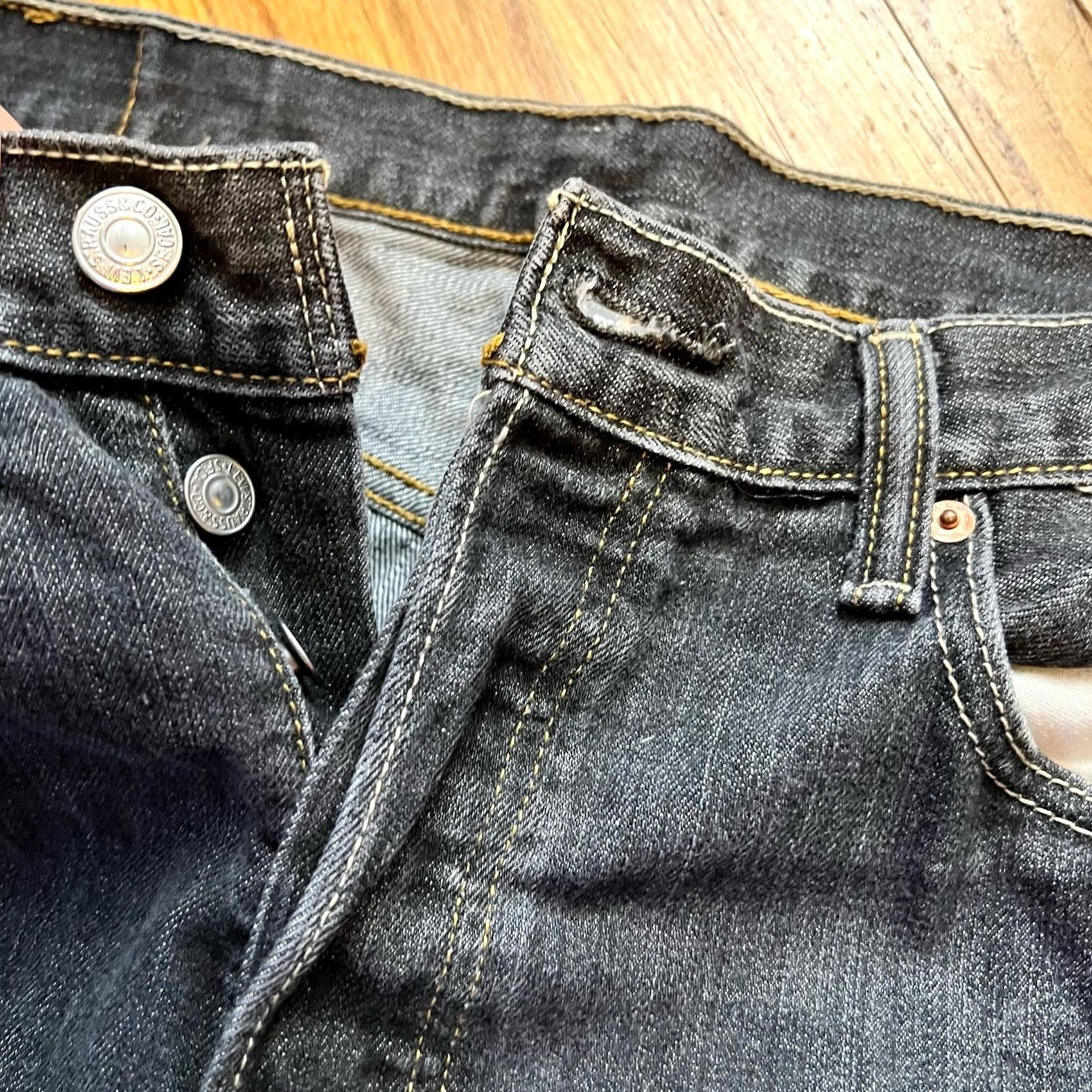 Levi's VINTAGE Levis 501 XX Jeans Men 34 x 30 Fadded Black Original Fit Straight Button Fly Jeans Mens Regular Size 34 Black Distressed Size US 34 / EU 50 - 2 Thumbnail