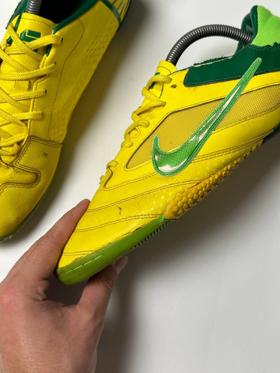 Nike Vintage Brazil Nike Elastico Pro Mens low top sneakers Y2K Size US 9 / EU 42 - 10 Thumbnail