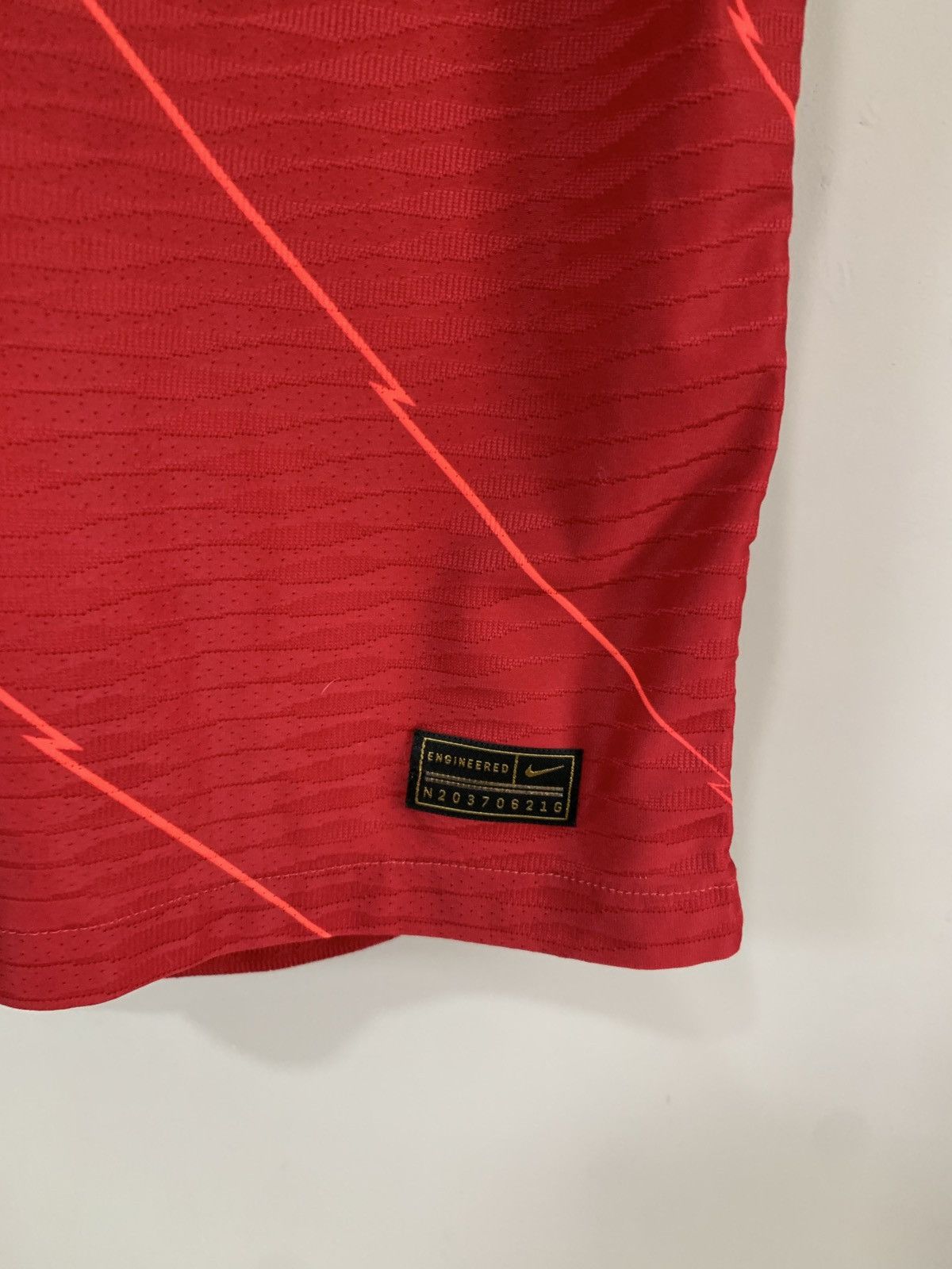 Nike Liverpool 2021 Home Football Shirt Player Issue Nike Jersey Size US M / EU 48-50 / 2 - 7 Thumbnail
