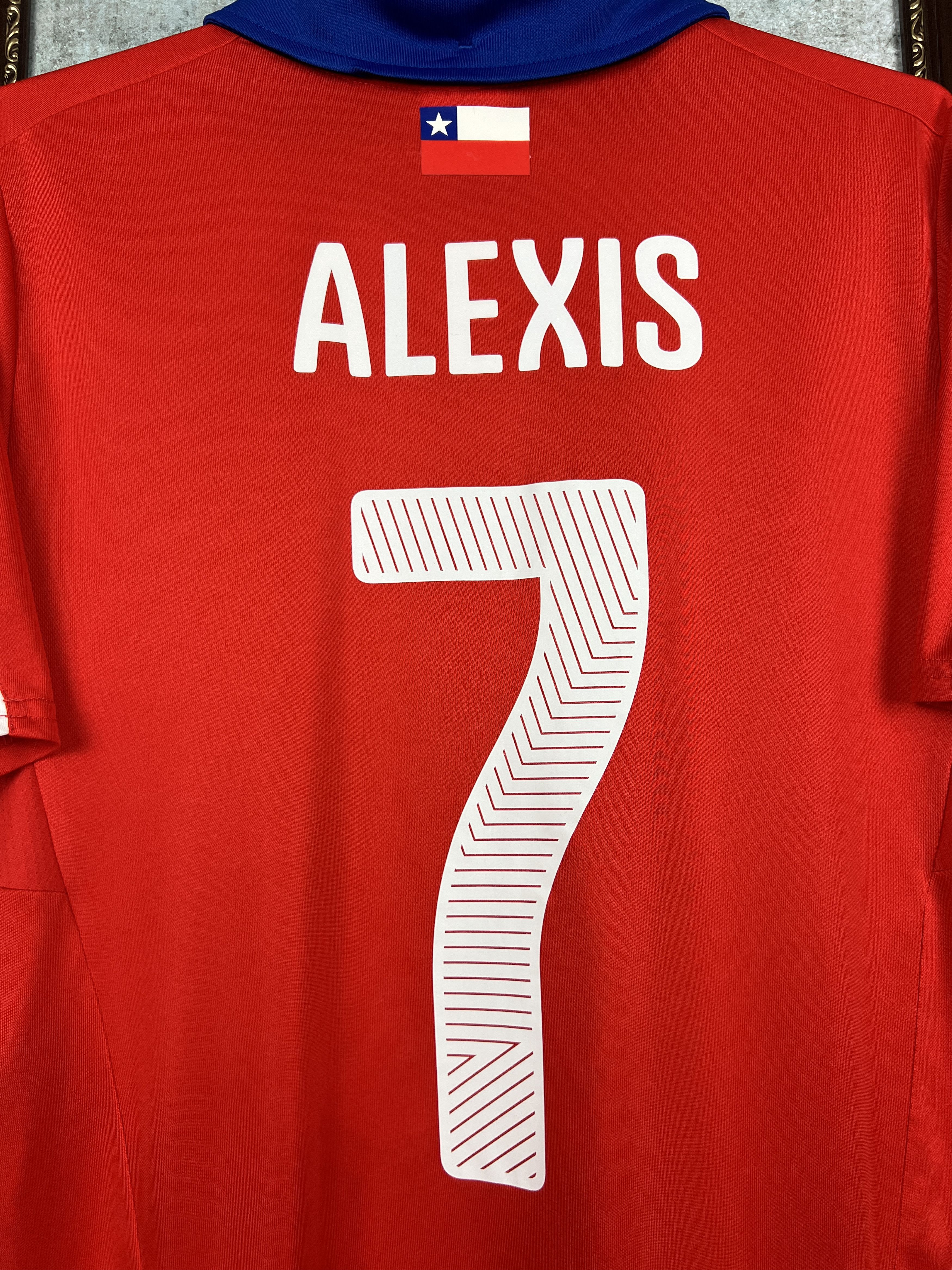 Puma Chile Home football shirt Soccer #7 Alexis Jersey Trikot Size US S / EU 44-46 / 1 - 12 Thumbnail