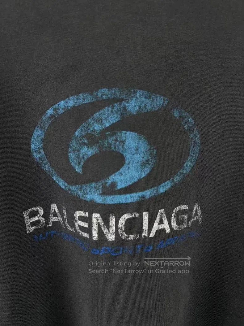 Balenciaga Balenciaga Distressed Logo Sweatshirt. Size US M / EU 48-50 / 2 - 4 Thumbnail
