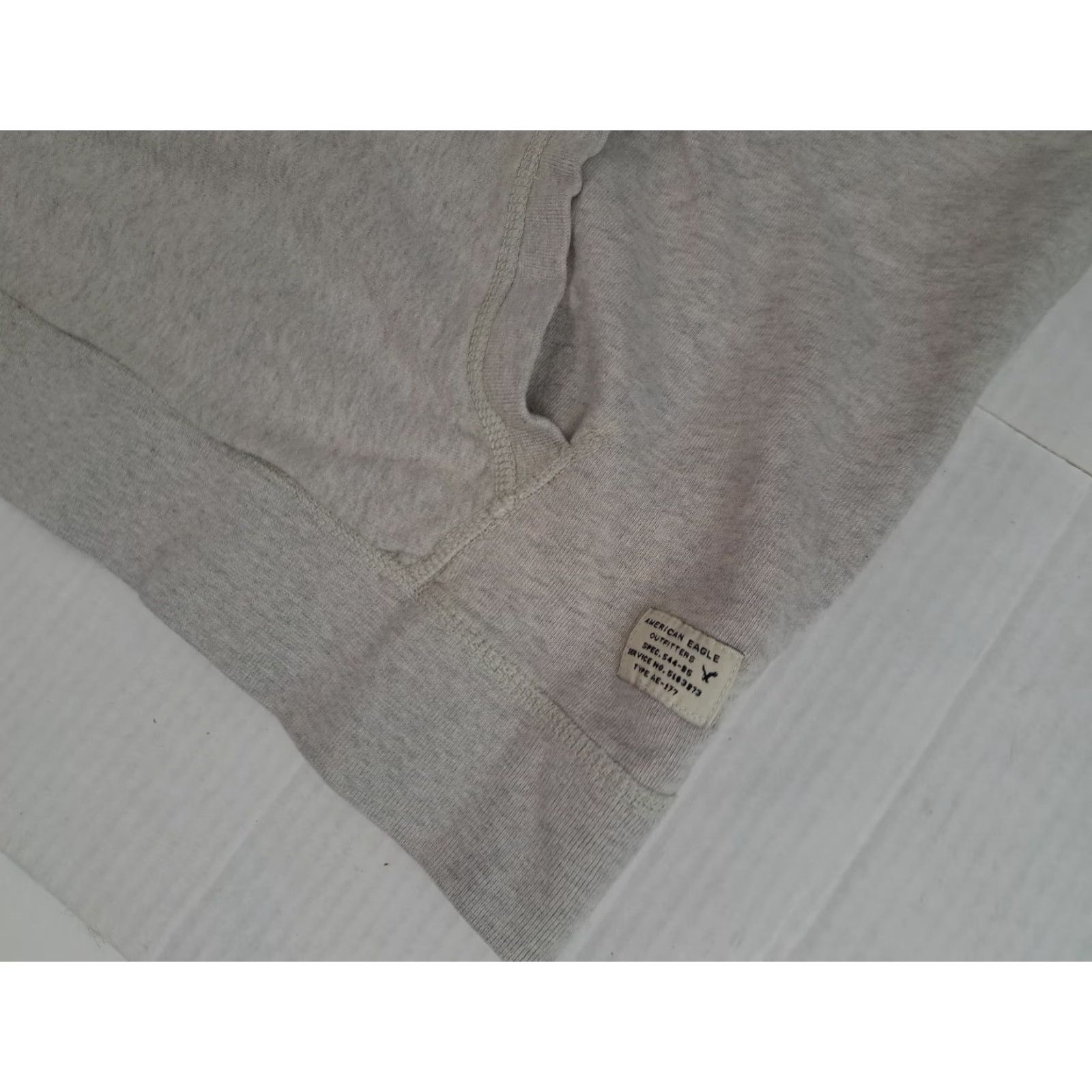 American Eagle Outfitters VINTAGE American Eagle Outfitters Red & Grey Cotton Hooded Sweatshirt L Unisex Adults 24in 24in pit to pit Size US L / EU 52-54 / 3 - 3 Thumbnail