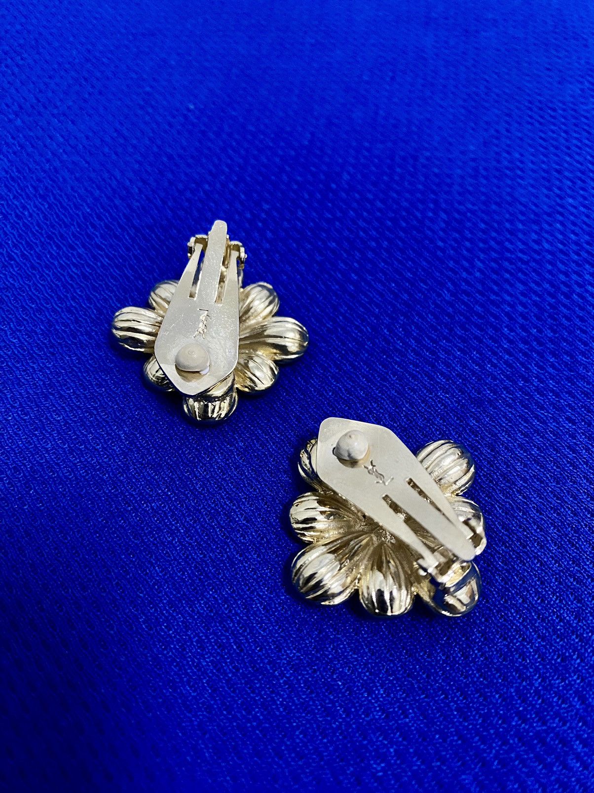 Yves Saint Laurent Yves saint laurent earrings Size ONE SIZE - 4 Thumbnail
