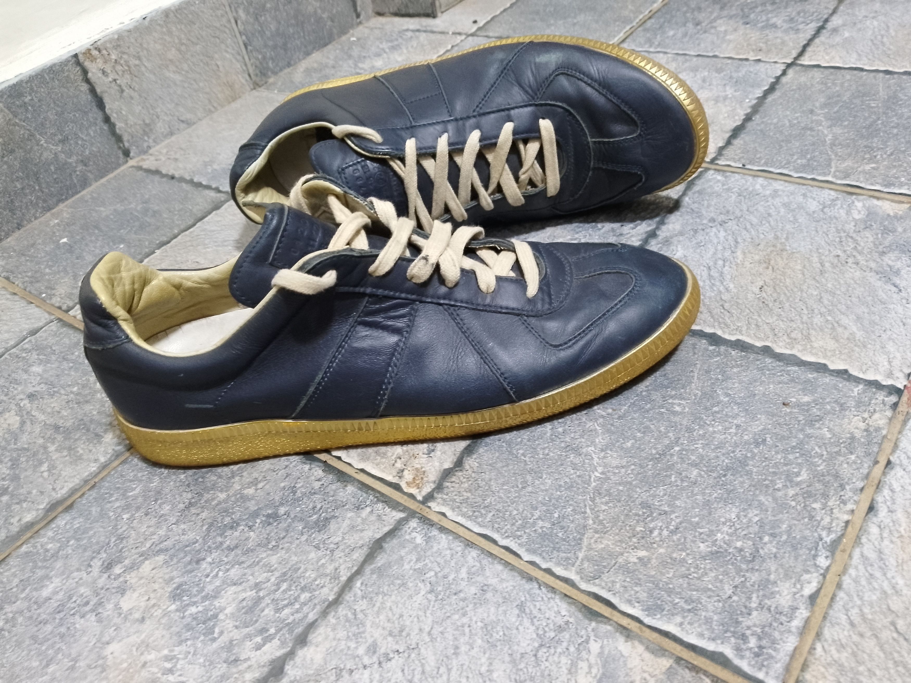 Maison Margiela Maison margiela replica gats leather navy gold sole Size US 9 / EU 42 - 17 Thumbnail