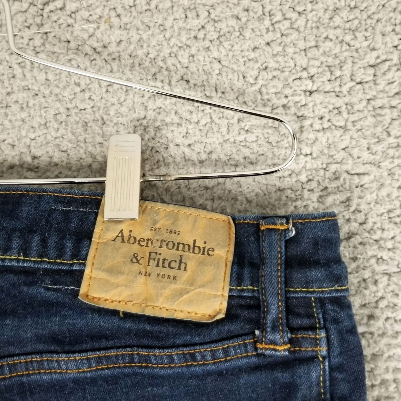 Abercrombie & Fitch Vintage Abercrombie & Fitch Jeans Mens 34x32 Button Fly Denim Straight Leg Blue 90s Preppy Jeans Mens Regular Size 34x32 Size US 34 / EU 50 - 3 Thumbnail