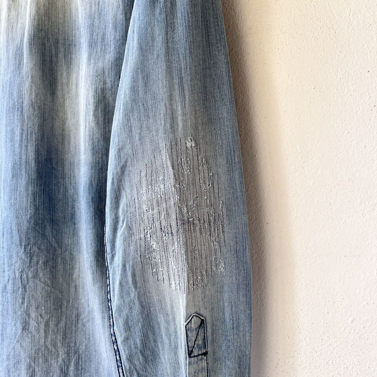 Diesel Diesel Distressed Western Denim Shirt Light Wash Size XS / US 0-2 / IT 36-38 - 9 Thumbnail