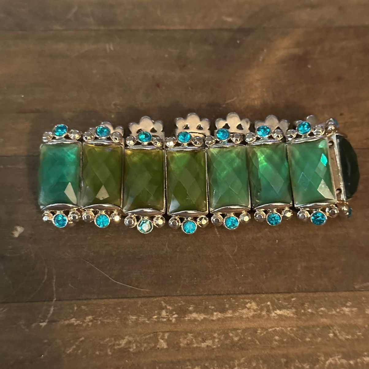 Monet Vintage Monet gold tone green glass panel bracelet Size ONE SIZE - 6 Thumbnail