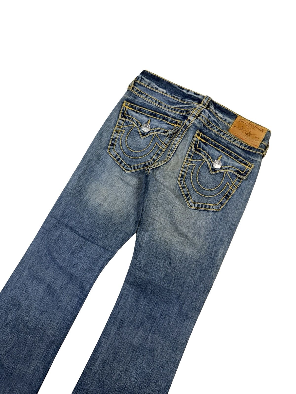 True Religion True religion Billy Super T yellow thread Size US 30 / EU 46 - 13 Thumbnail