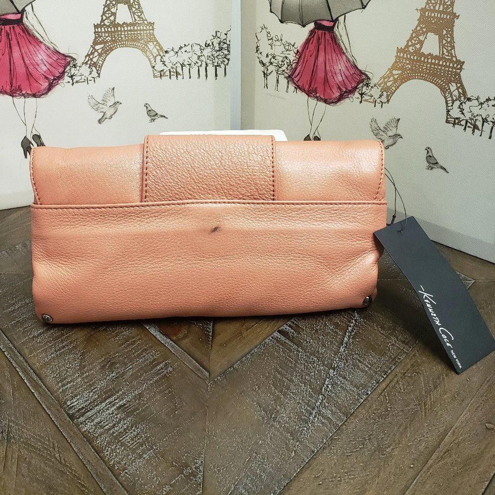 Designer Kenneth Cole Small Clutch Pewter Emblem Size ONE SIZE - 2 Thumbnail