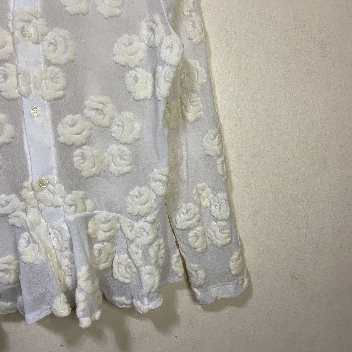 Tricot Comme des Garcons Comme des Garcons Tricot Flower Design Mesh Long Sleeve Tops Size M / US 6-8 / IT 42-44 - 4 Thumbnail