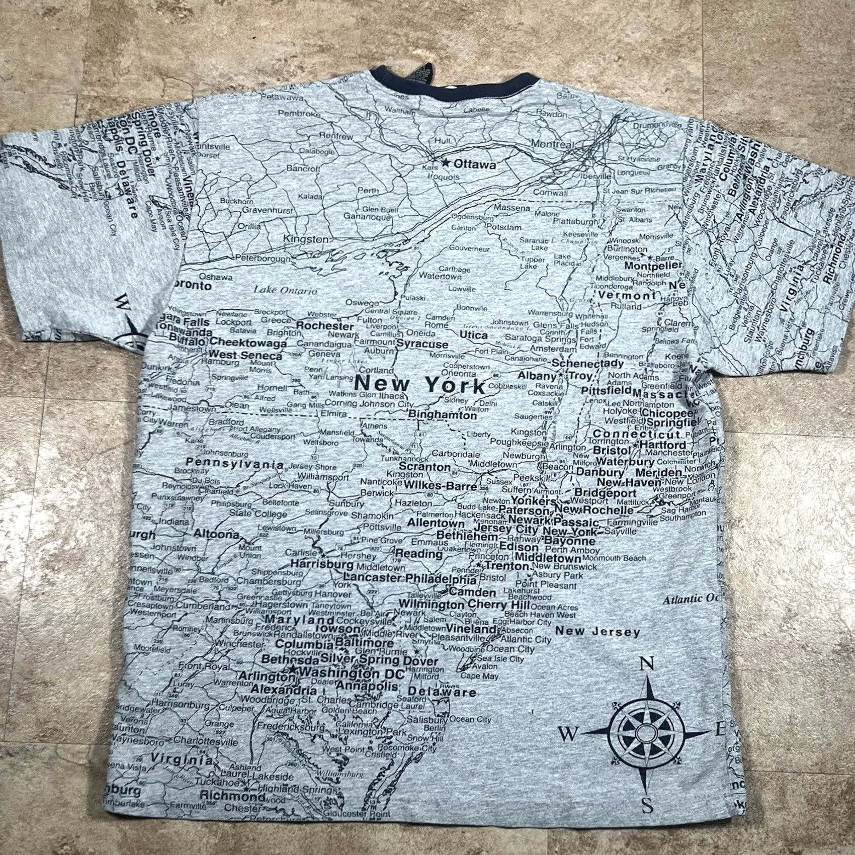 Vintage VINTAGE State Of Mine NY Map T-Shirt Men L Gray All Over Print Map Shirt Size US L / EU 52-54 / 3 - 3 Thumbnail