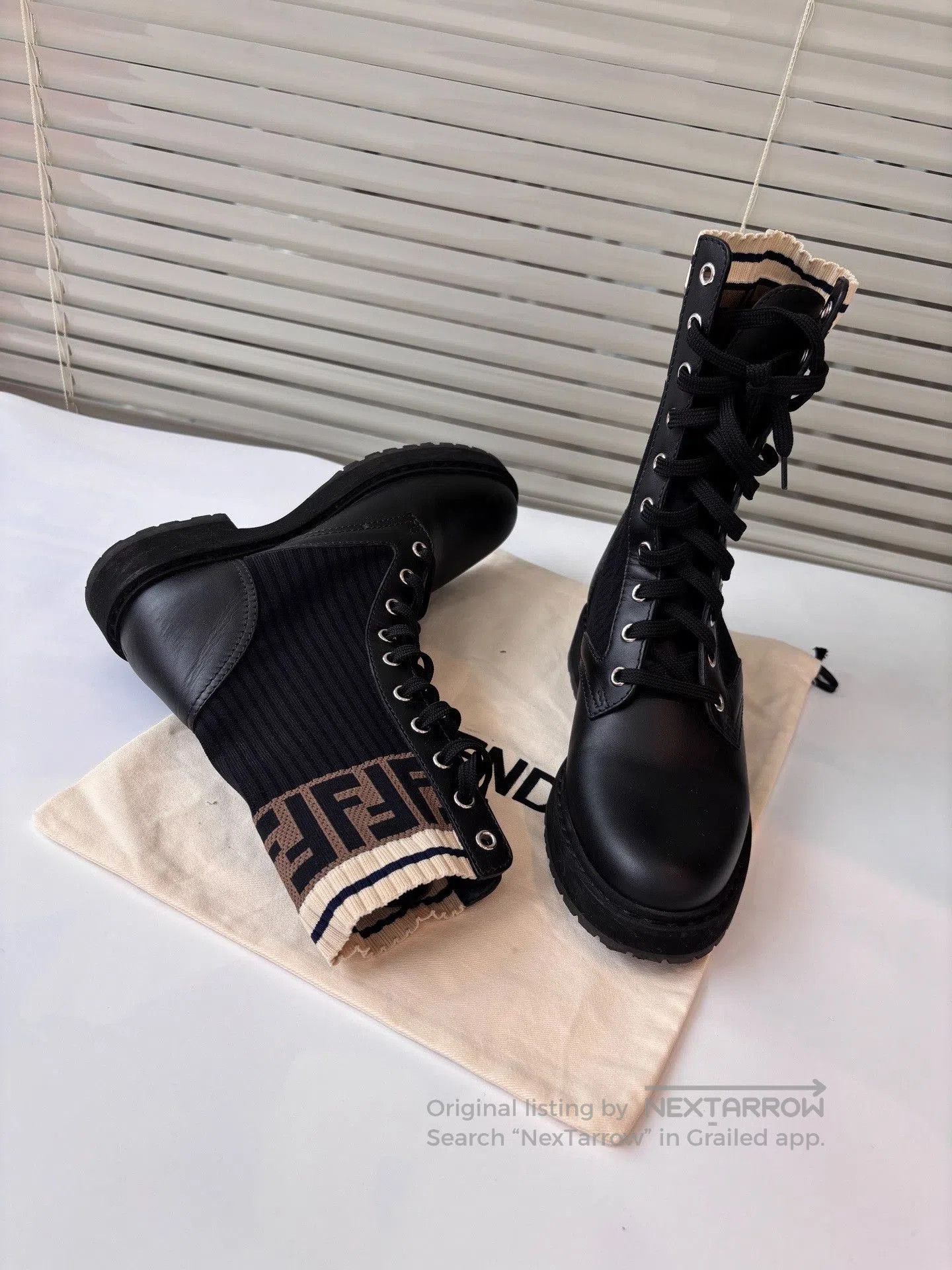 Fendi Fendi Black Leather Knit Logo Boots. Size US 5 / IT 35 - 6 Thumbnail