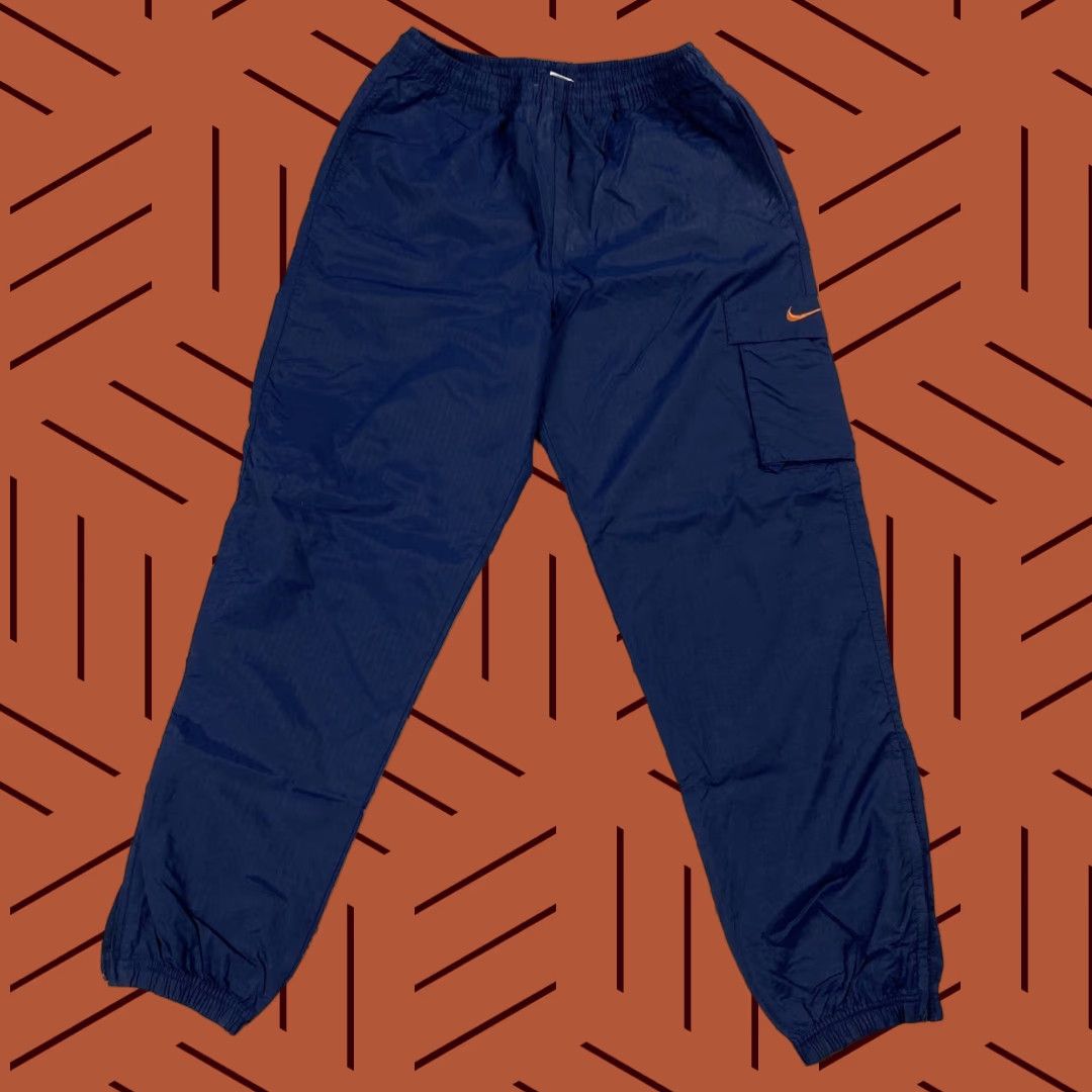 Nike VTG Nike Ripstop Navy Blue Cargo Jogger Pants Women M 30-34" Waist 30" Inseam 30" 90s Y2K Designer Pockets Zip Front Casual pants Size 32" / US 10 / IT 46 - 1 Thumbnail