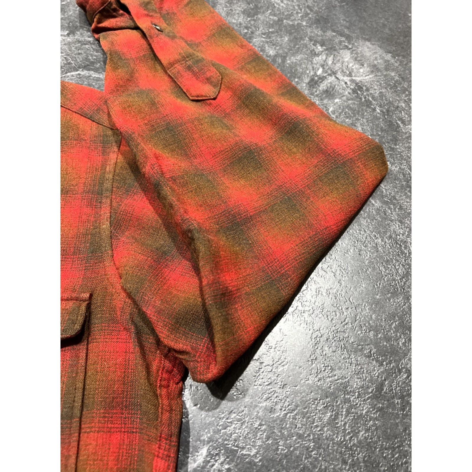 Pendleton VINTAGE Pendleton Wool Flannel Shirt Men Size S Red Plaid Casual Workwear Outdoor Size US S / EU 44-46 / 1 - 2 Thumbnail
