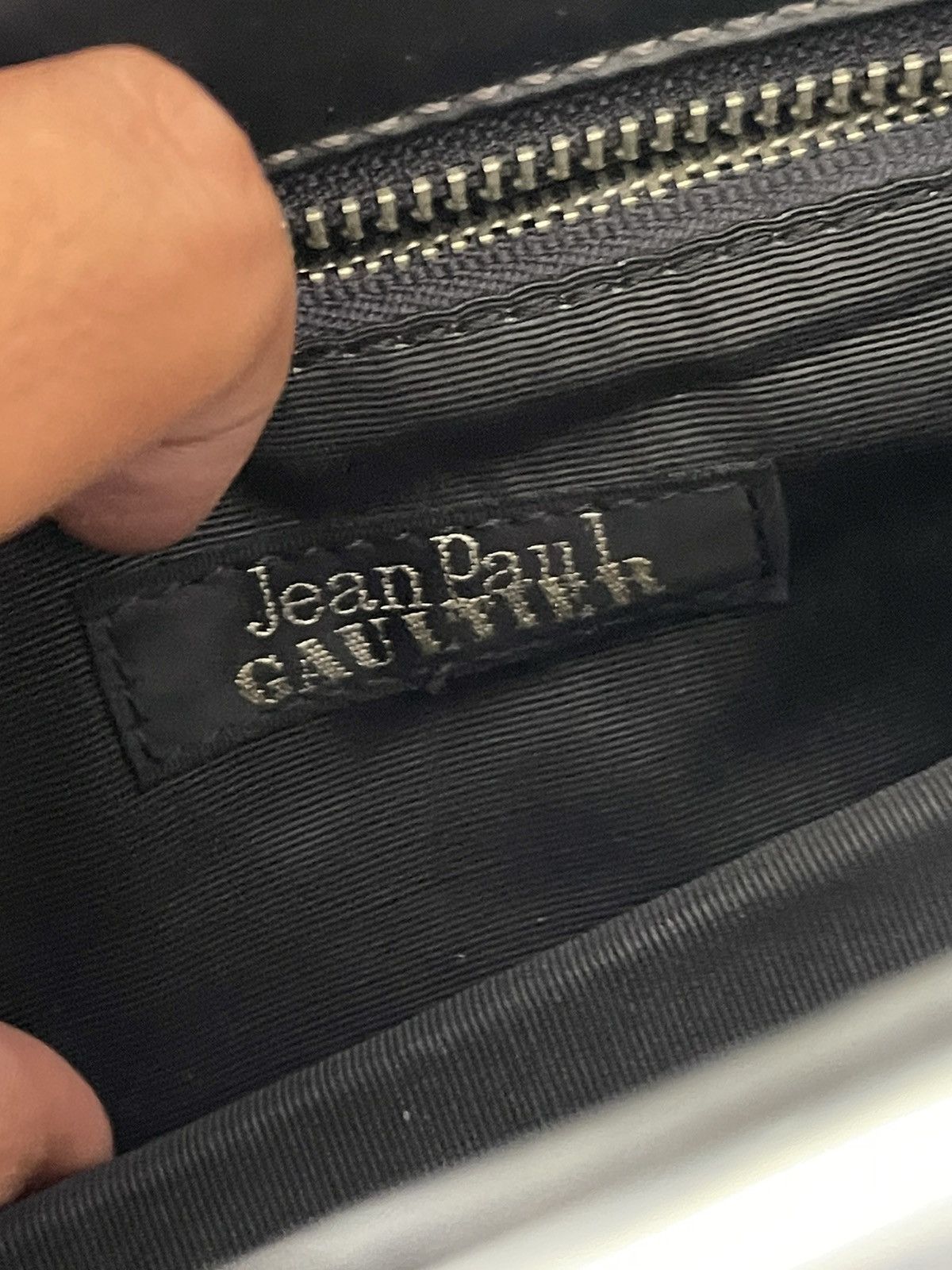 Jean Paul Gaultier Jean Paul Gaultier Metal Frame and Studs Shoulder/Cross Bag Size ONE SIZE - 9 Thumbnail