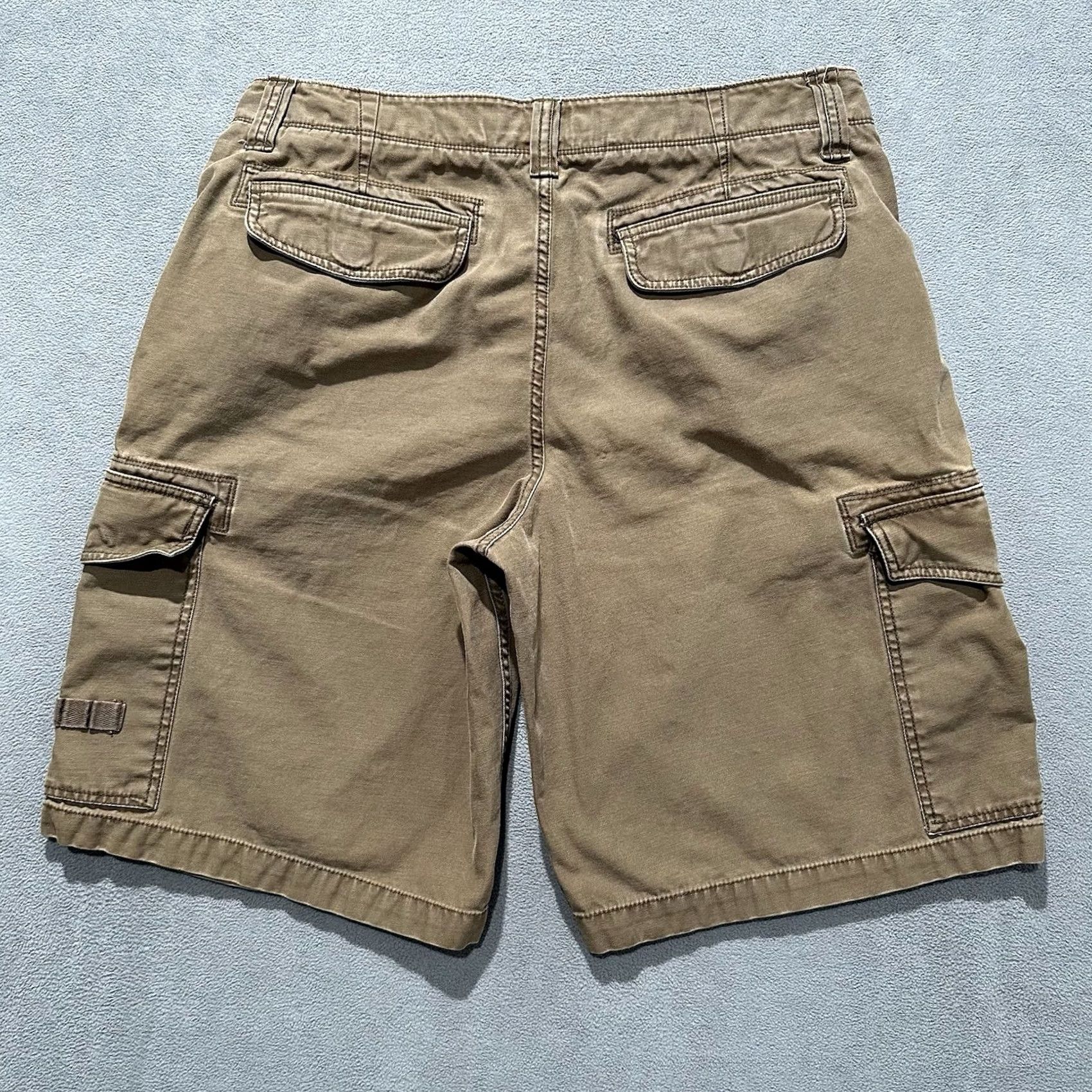 Old Navy Old Navy Cargo Shorts Mens 34 Brown Utility Twill Military Outdoor GUC Size US 34 / EU 50 - 2 Thumbnail